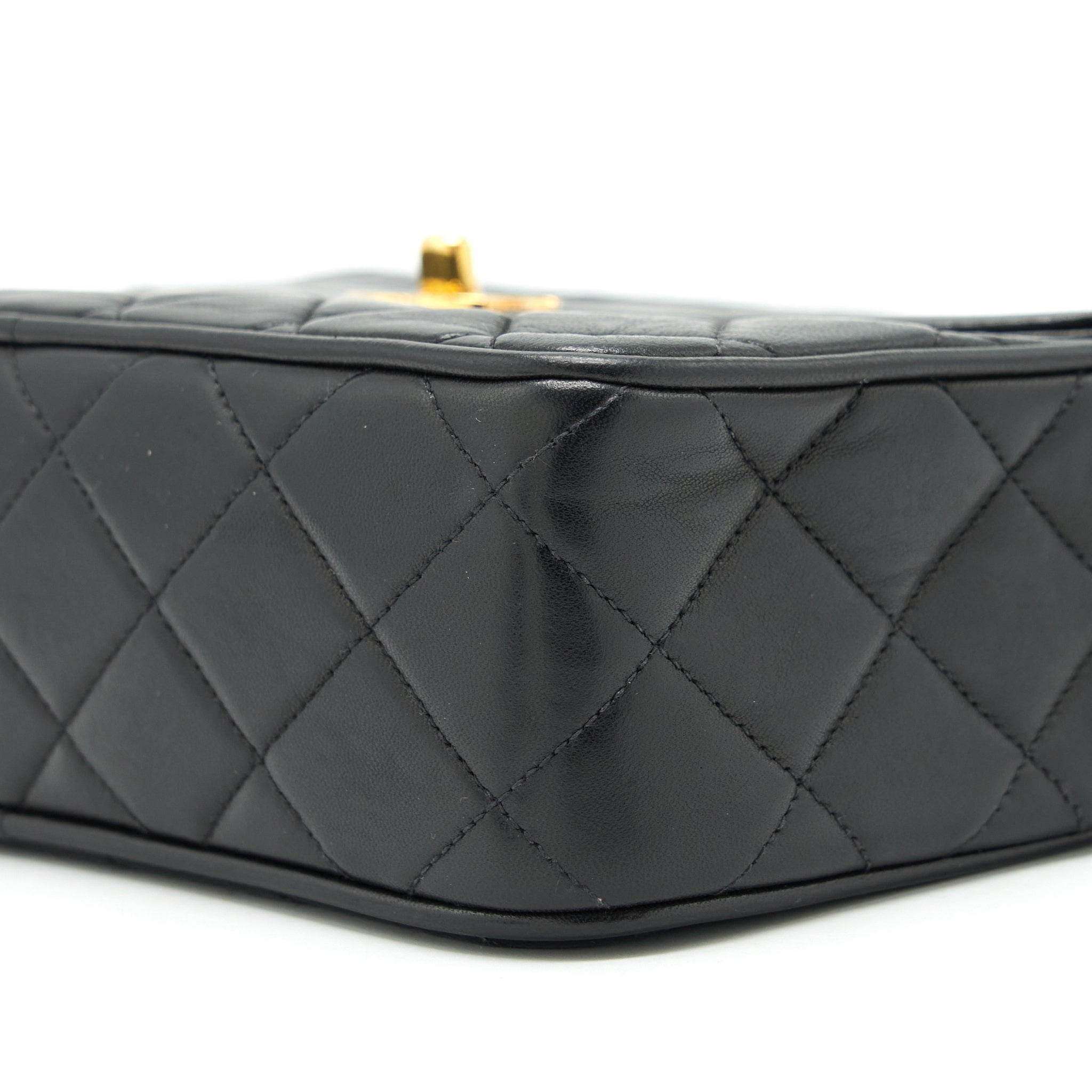 CHANEL VINTAGE CAMERA BAG LAMBSKIN BLACK GHW