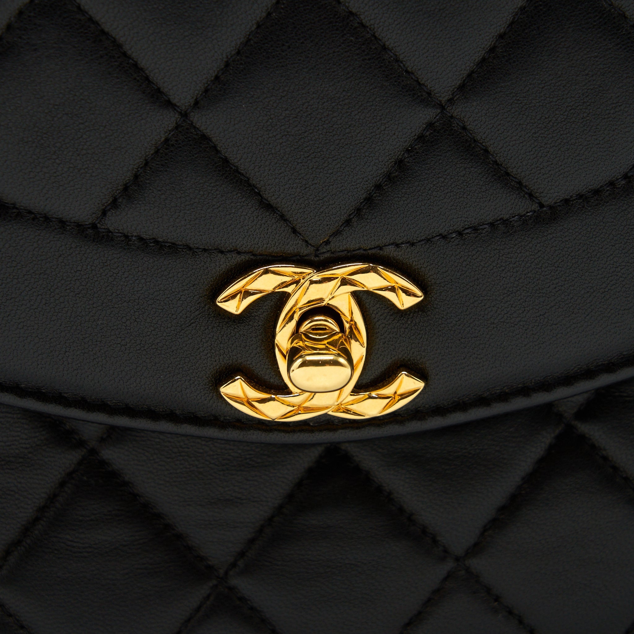 CHANEL VINTAGE CAMERA BAG LAMBSKIN BLACK GHW