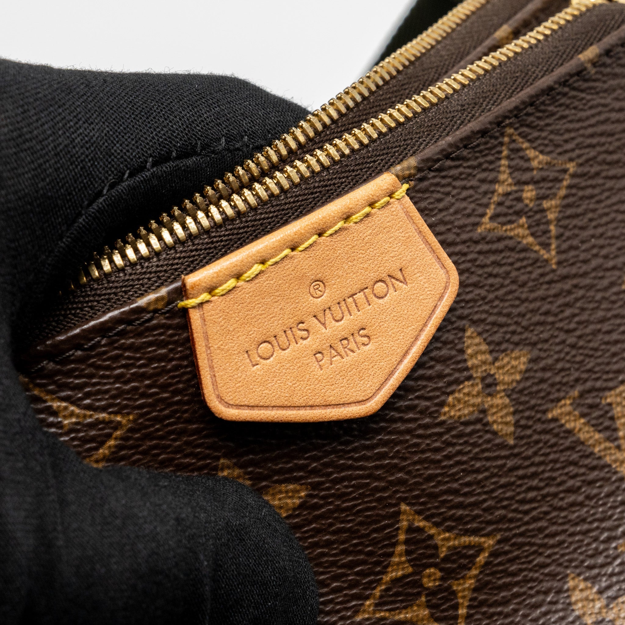 LOUIS VUITTON MULTI POCHETTE MONOGRAM CANVAS / KHAKI STRAP GHW