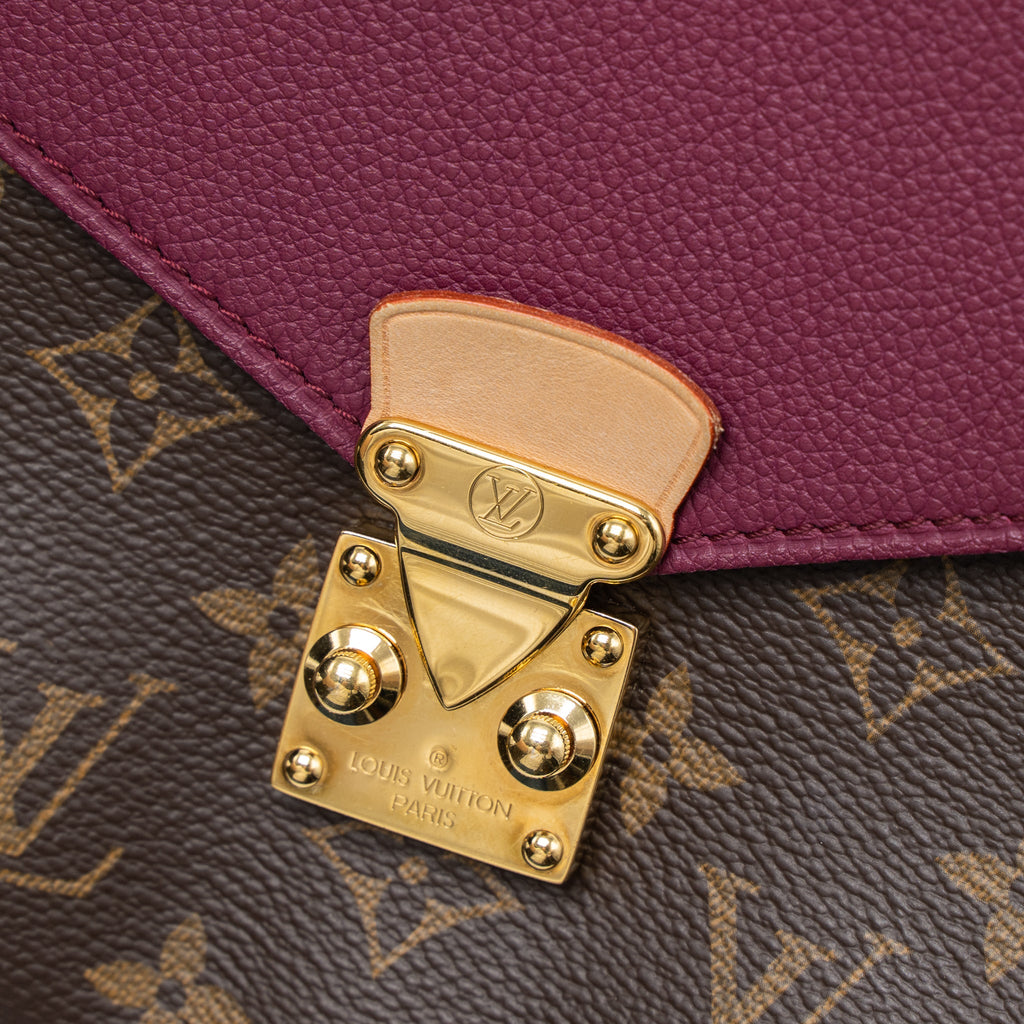 LOUIS VUITTON PALLAS CHAIN BAG MONOGRAM CANVAS/AURORE GHW