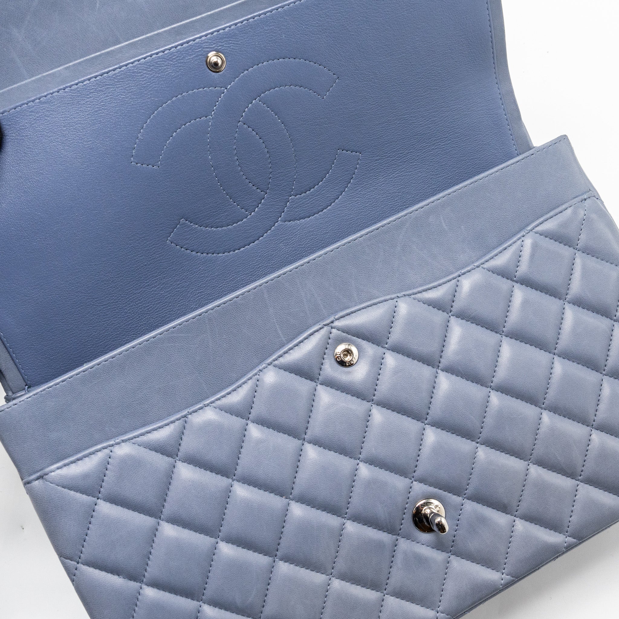 CHANEL MAXI CLASSIC DOUBLE FLAP BAG LAMBSKIN LAVENDER BLUE SHW