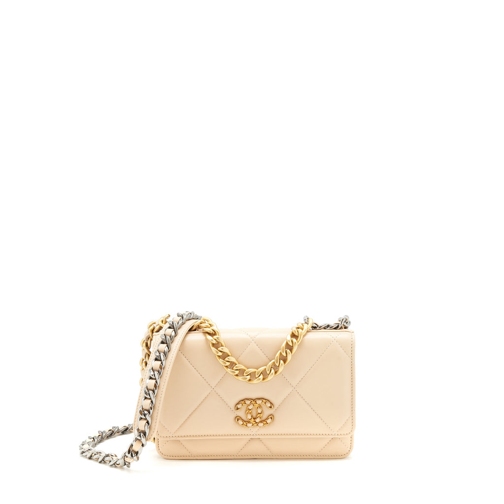 CHANEL 19 WALLET ON CHAIN LAMBSKIN BEIGE GHW