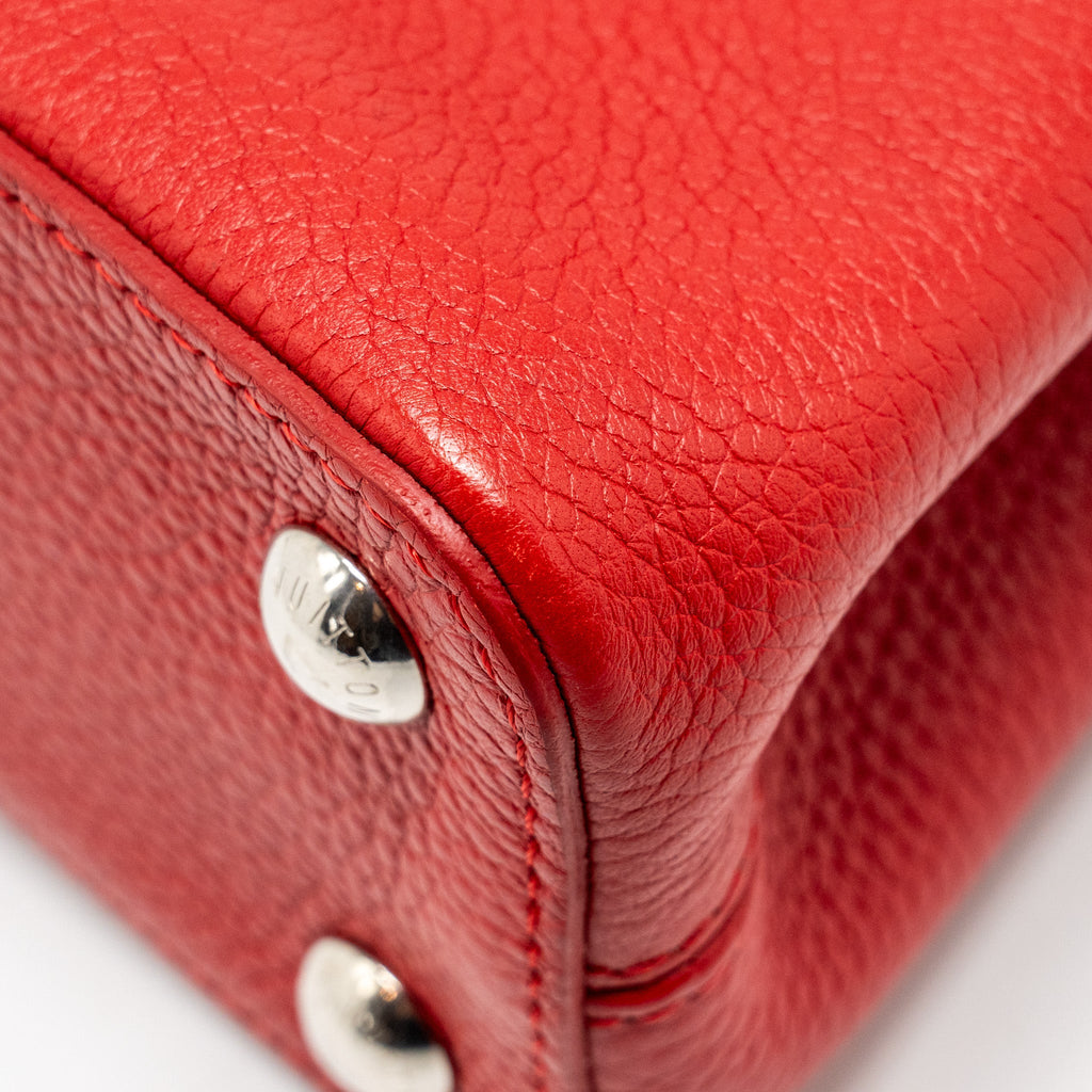 LOUIS VUITTON CAPUCINE BB TAURILLON RED SHW