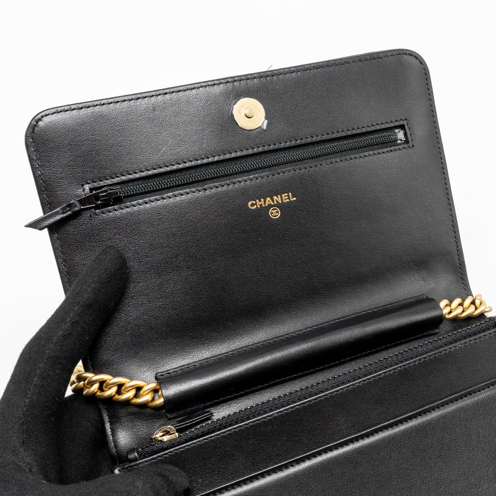 CHANEL BOY WALLET ON CHAIN CAVIAR BLACK GHW (MICROCHIP)