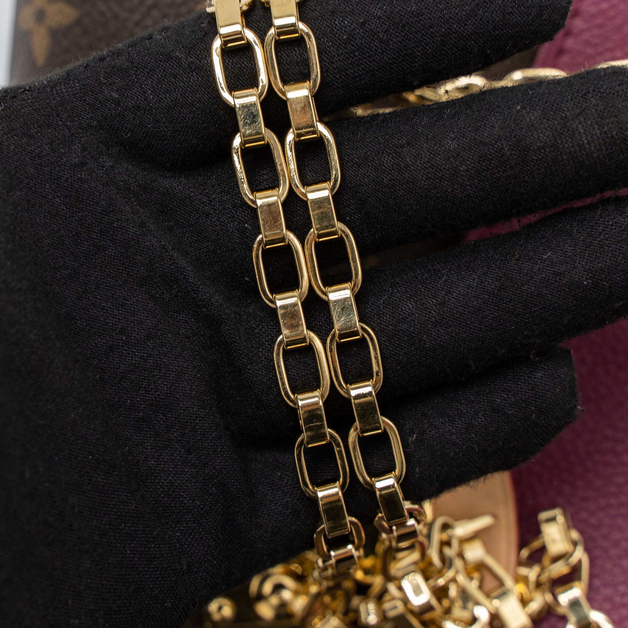 LOUIS VUITTON PALLAS CHAIN BAG MONOGRAM CANVAS/AURORE GHW