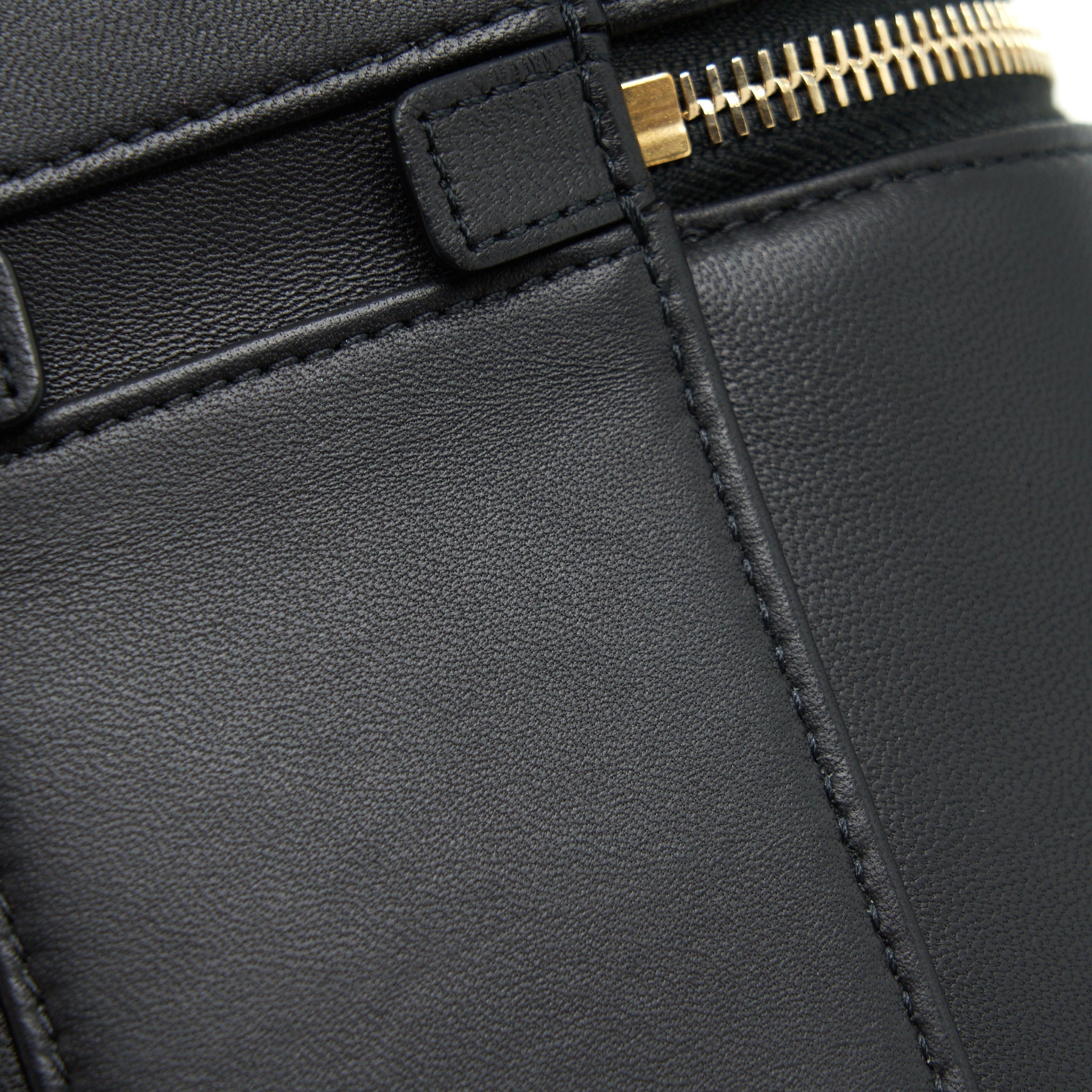 CHANEL VANITY CASE LAMBSKIN BLACK LGHW