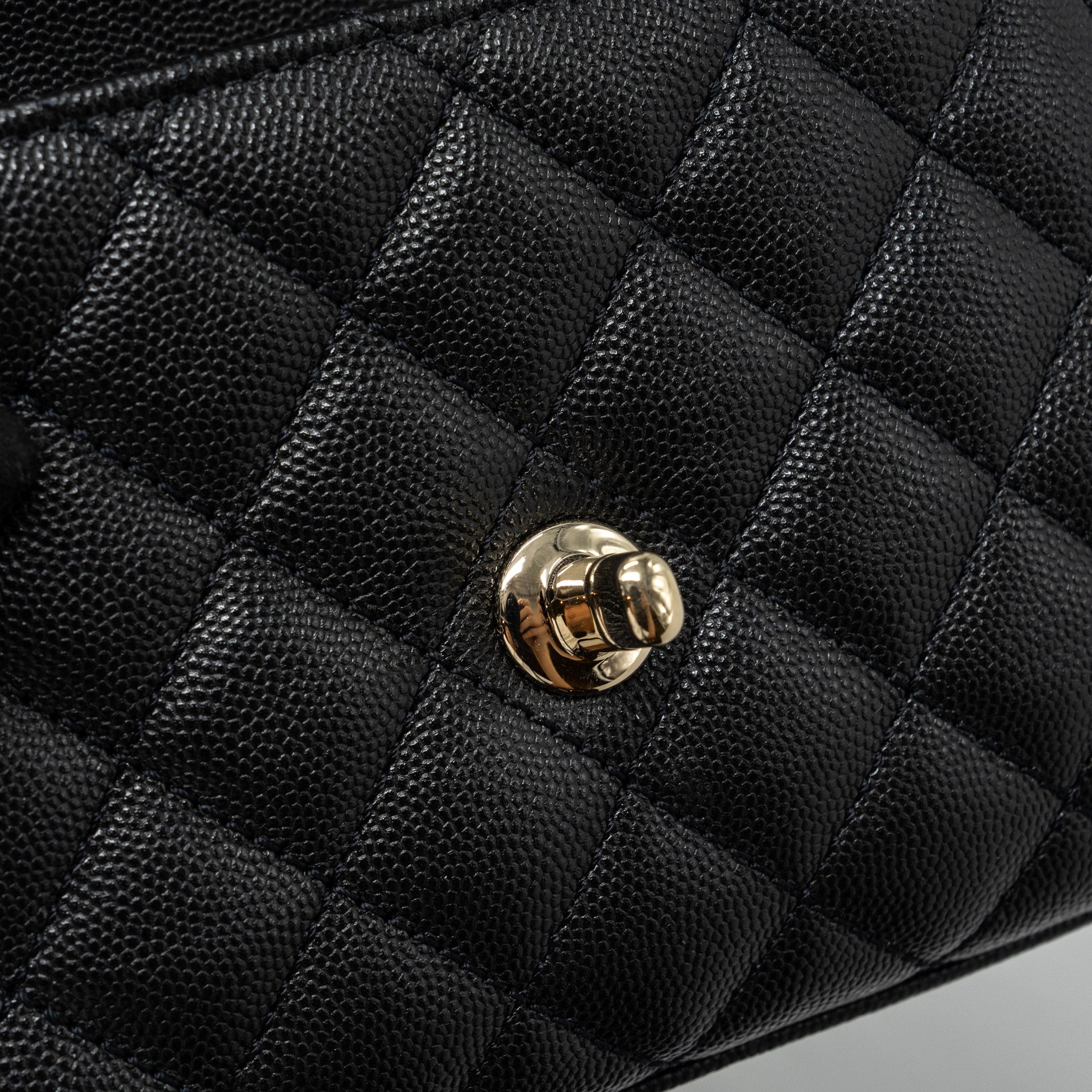 CHANEL COCO HANDLE EXTRA  MINI CAVIAR BLACK LGHW(MICROCHIP)