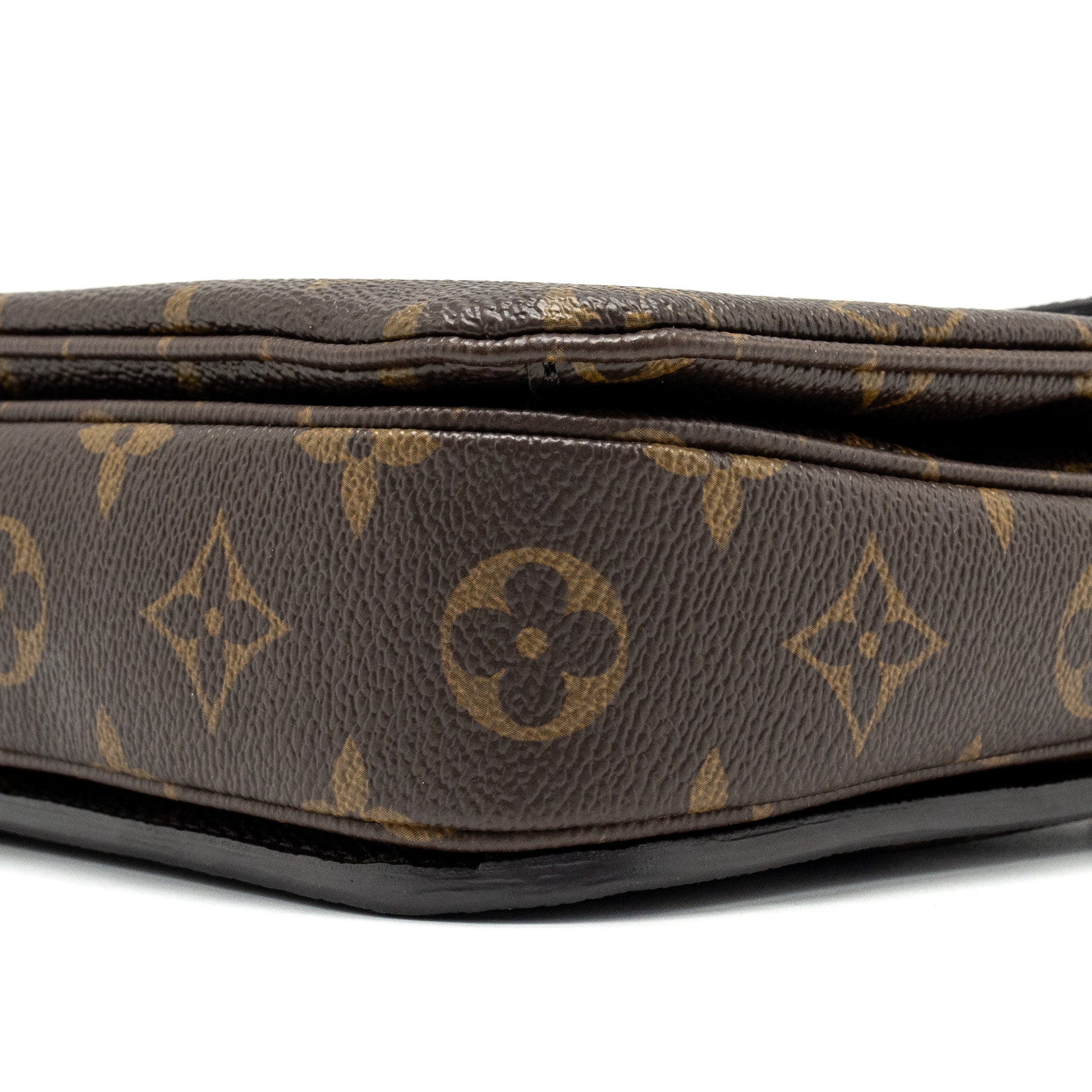 LOUIS VUITTON POCHETTE METIS MONOGRAM CANVAS GHW