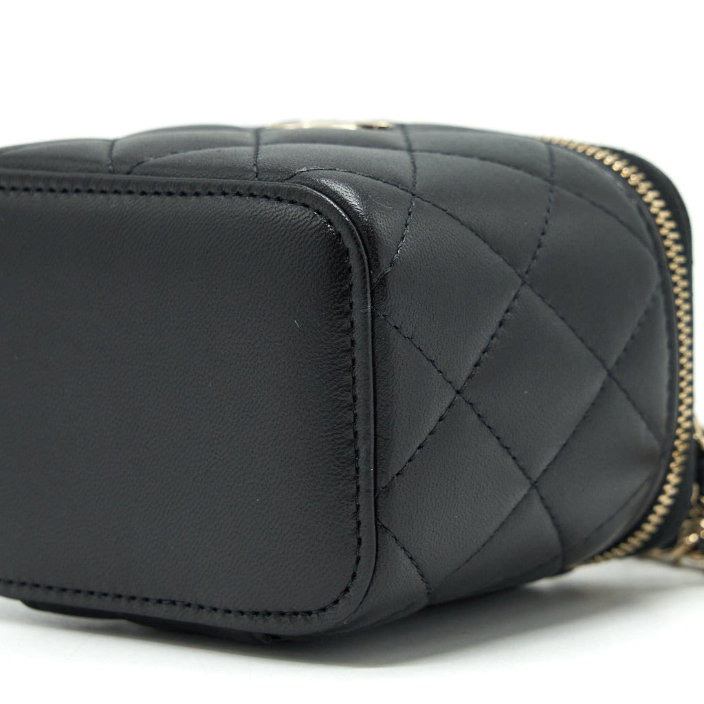 CHANEL 22P TOP HANDLE MINI VANITY WITH CHAIN LAMBSKIN BLACK LGHW