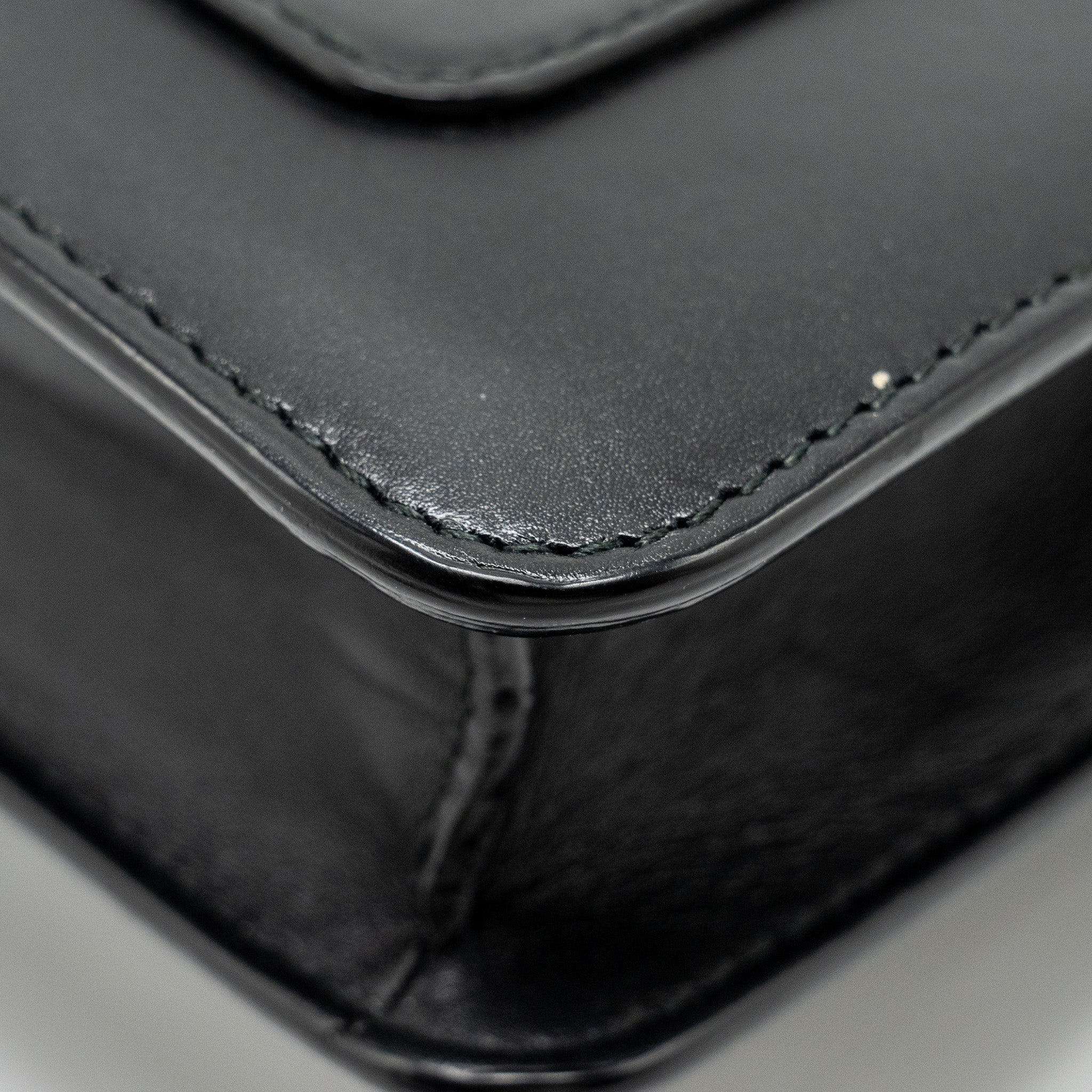 BVLGARI SERPENTI FOREVER CROSSBODY BAG CALFSKIN BLACK LGHW