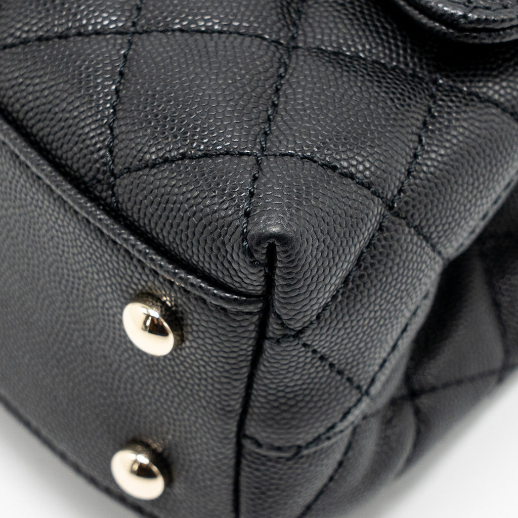 CHANEL SMALL COCO HANDLE CAVIAR BLACK LGHW (MICROCHIP)