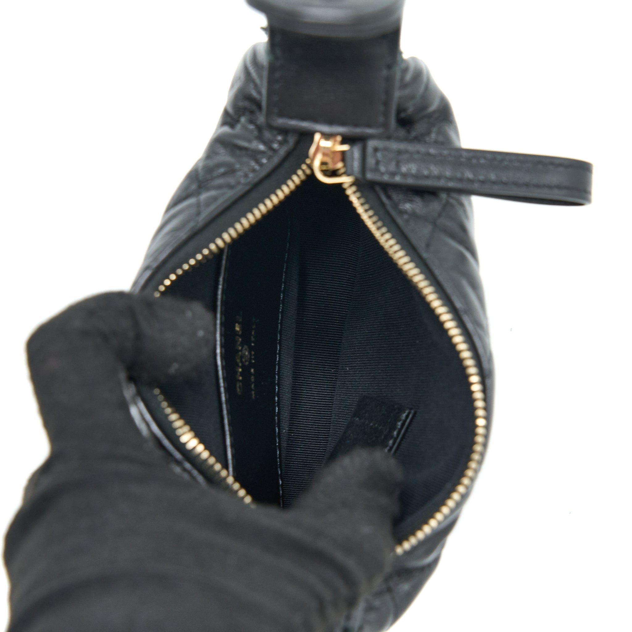 CHANEL 23C ROUND CRUISE POUCH LAMBSKIN BLACK LGHW (MICROCHIP)