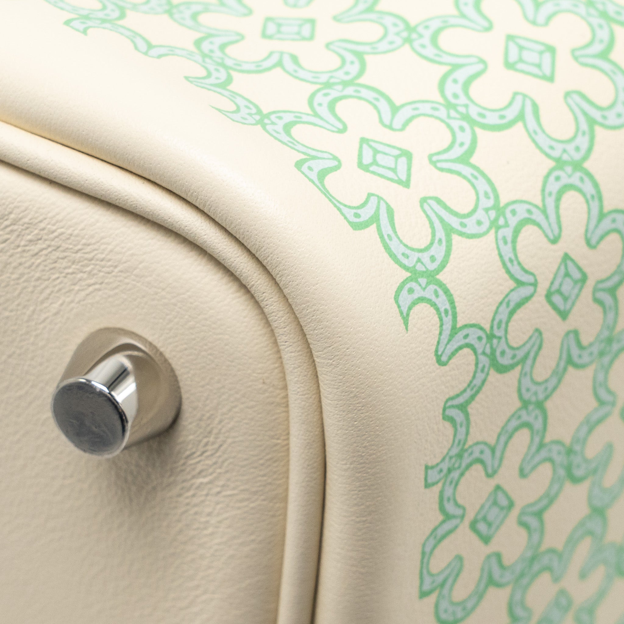 HERMES LUCKY DAISY PICOTIN 18 LOCK BAG SWIFT NATA/VERT/BLANC SHW
