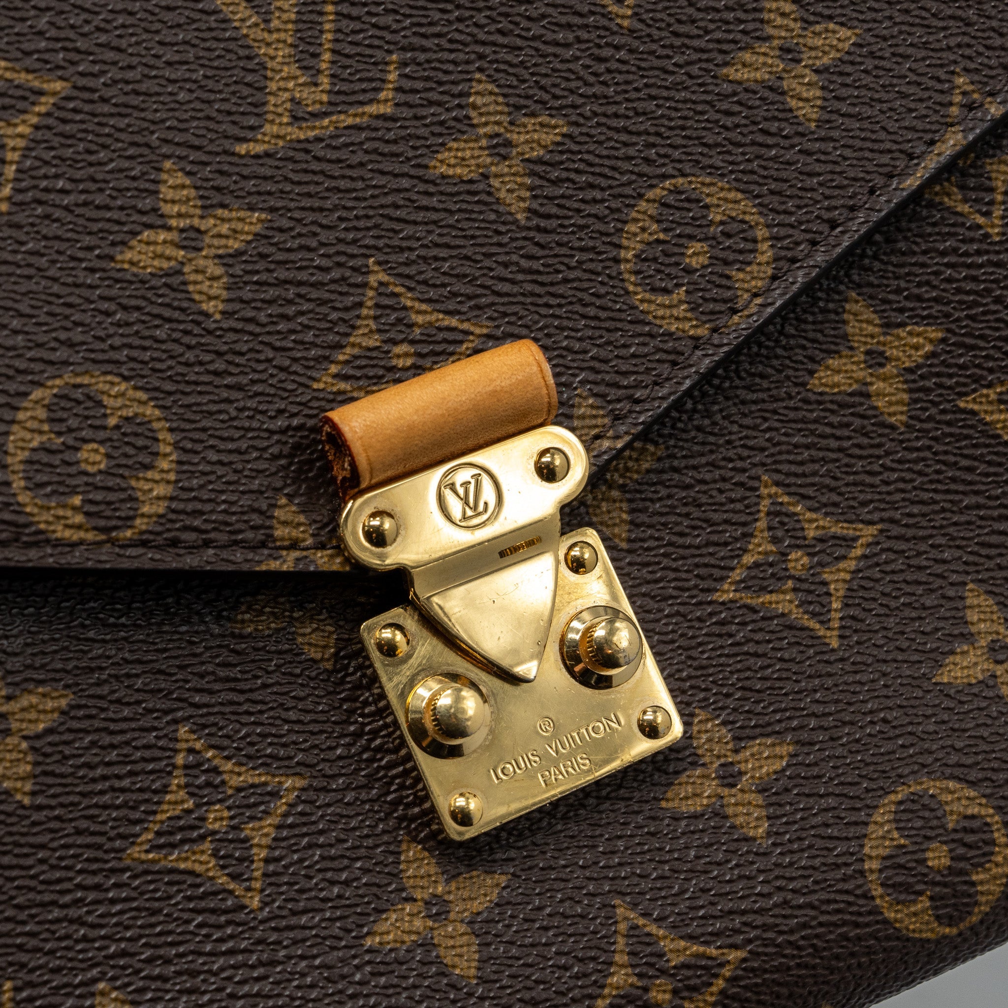 LOUIS VUITTON POCHETTE MÉTIS MONOGRAM CANVAS GHW