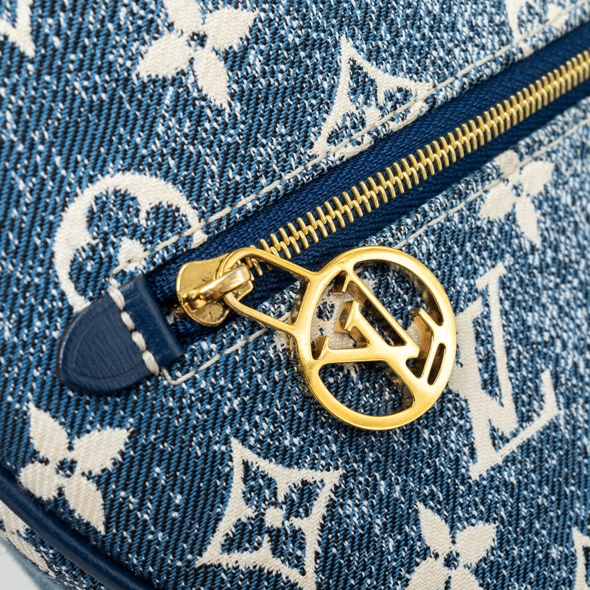 LOUIS VUITTON HALF-MOON LOOP BAGUETTE BAG DENIM BLUE GHW (NEW VERSION)