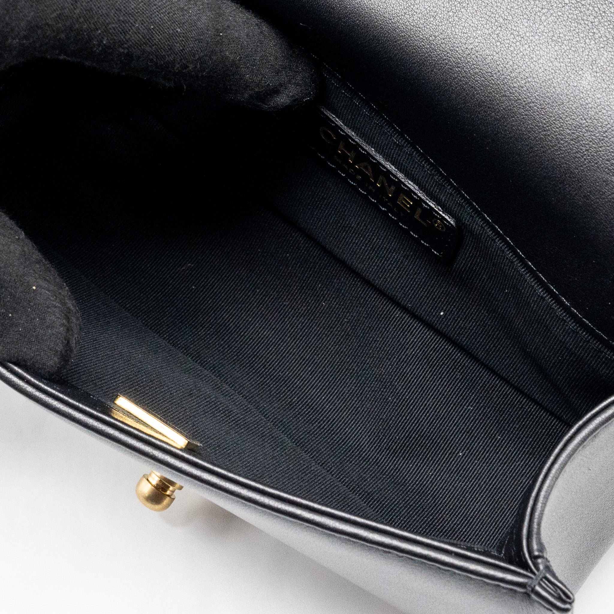 CHANEL SMALL BOY BAG SMOOTH CALFSKIN BLACK GHW(MICROCHIP)