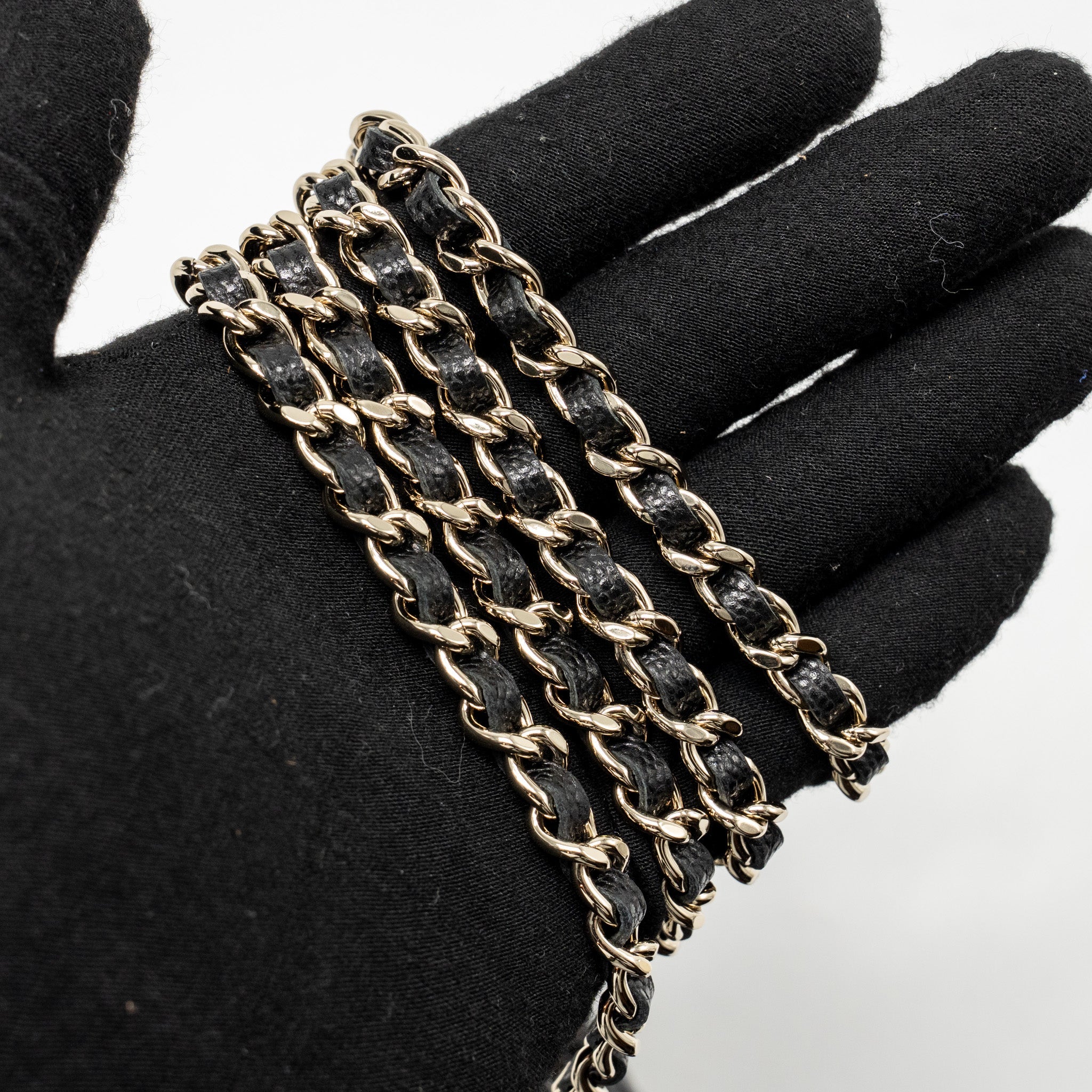 CHANEL 25P CC TOP HANDLE VANITY WITH CHAIN CAVIAR BLACK LGHW (MICROCHIP)