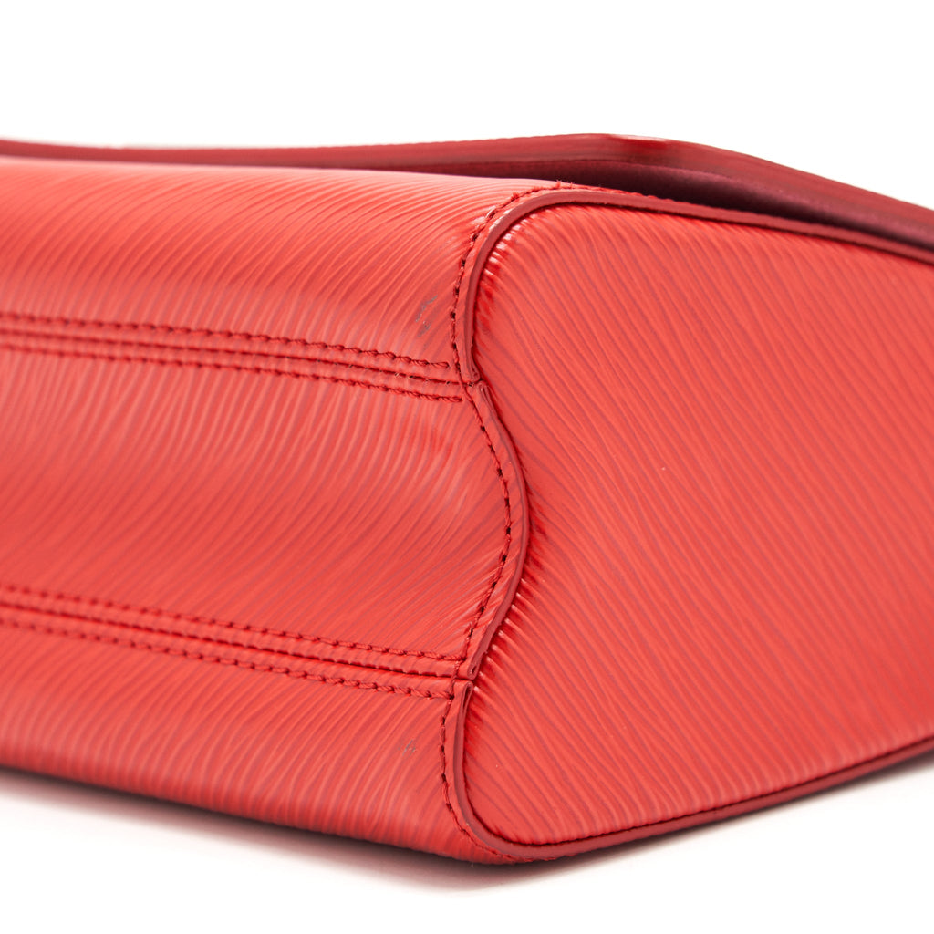 LOUIS VUITTON TWIST BAG MM RED SHW