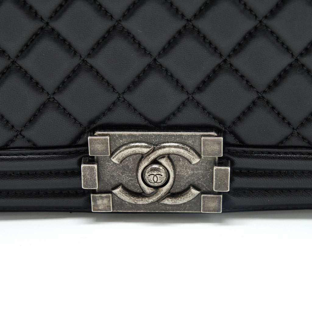 CHANEL MEDIUM BOY BAG LAMBSKIN BLACK RUTHENIUM SLIVER HARDWARE