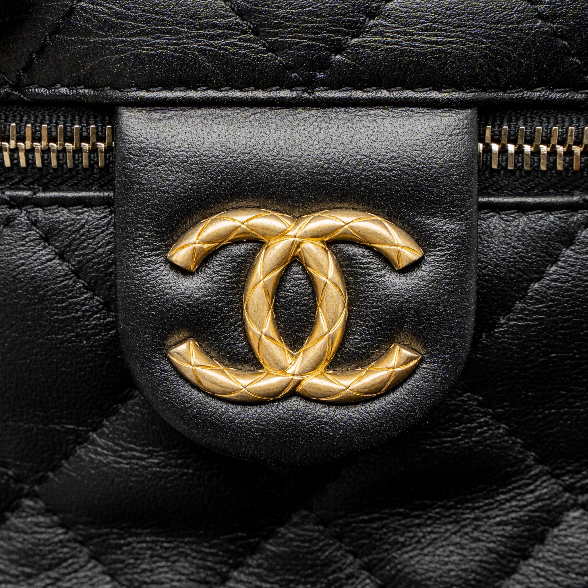 CHANEL TOP HANDLE VANITY CROSSBODY BAG CALFSKIN BLACK BRUSHED GHW (MICROCHIP)