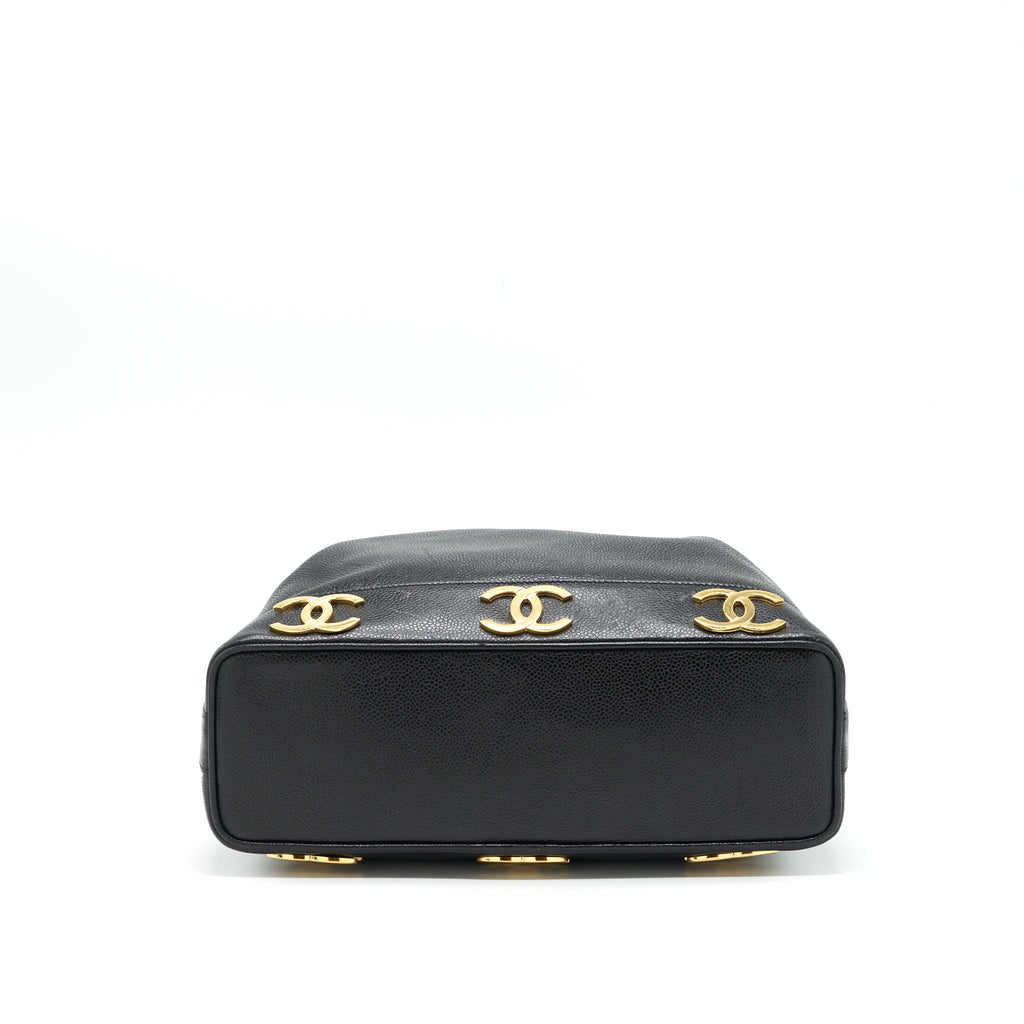 CHANEL VINTAGE BUCKET BAG CAVIAR BLACK GHW