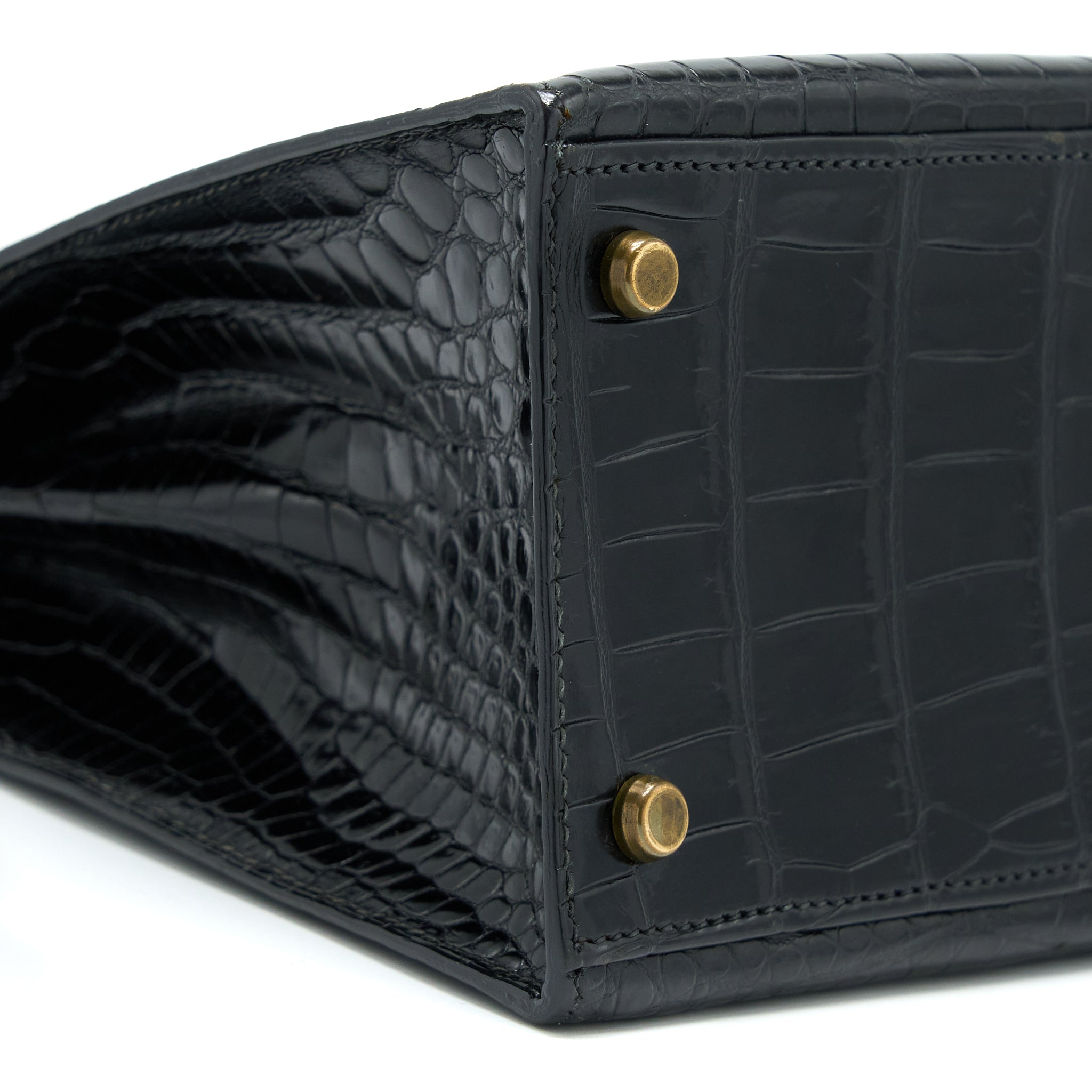 HERMES VINTAGE KELLY 32 SHINY CROCODILE POROSUS BLACK GHW