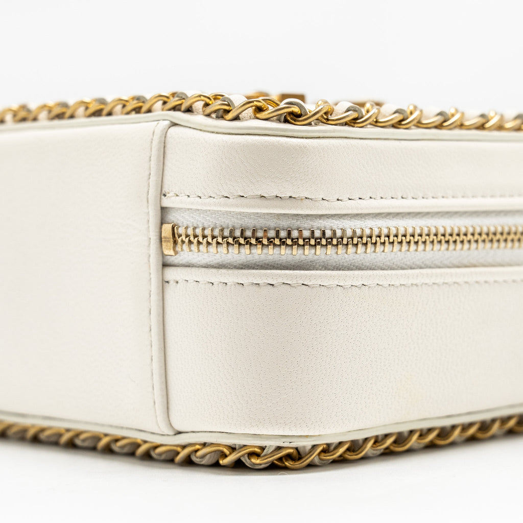 CHANEL MINI VANITY CLUTCH WITH CHAIN LAMBSKIN WHITE GHW