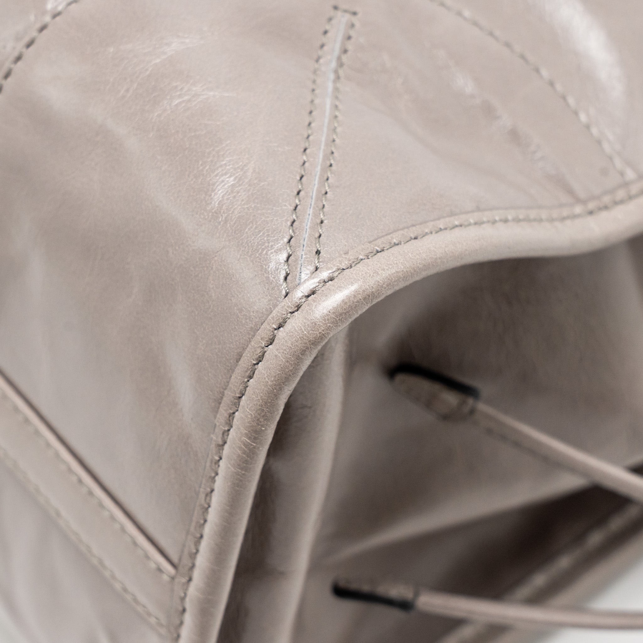 PRADA BONNIE LARGE HANDBAG CALFSKIN GREY GHW