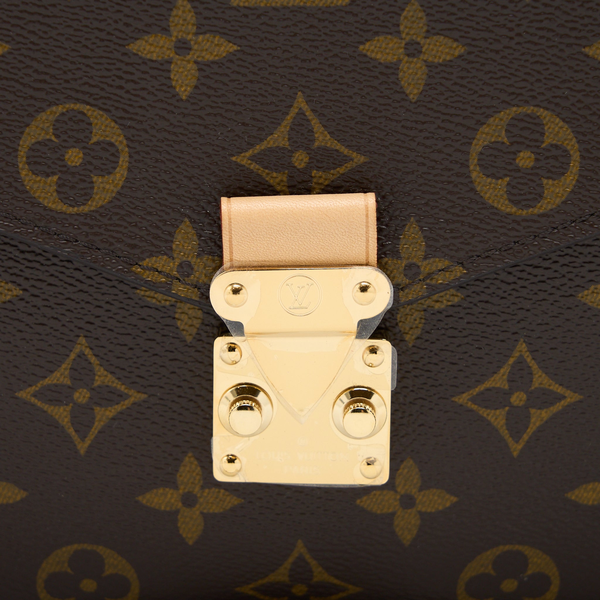 LOUIS VUITTON POCHETTE METIS MONOGRAM CANVAS GHW