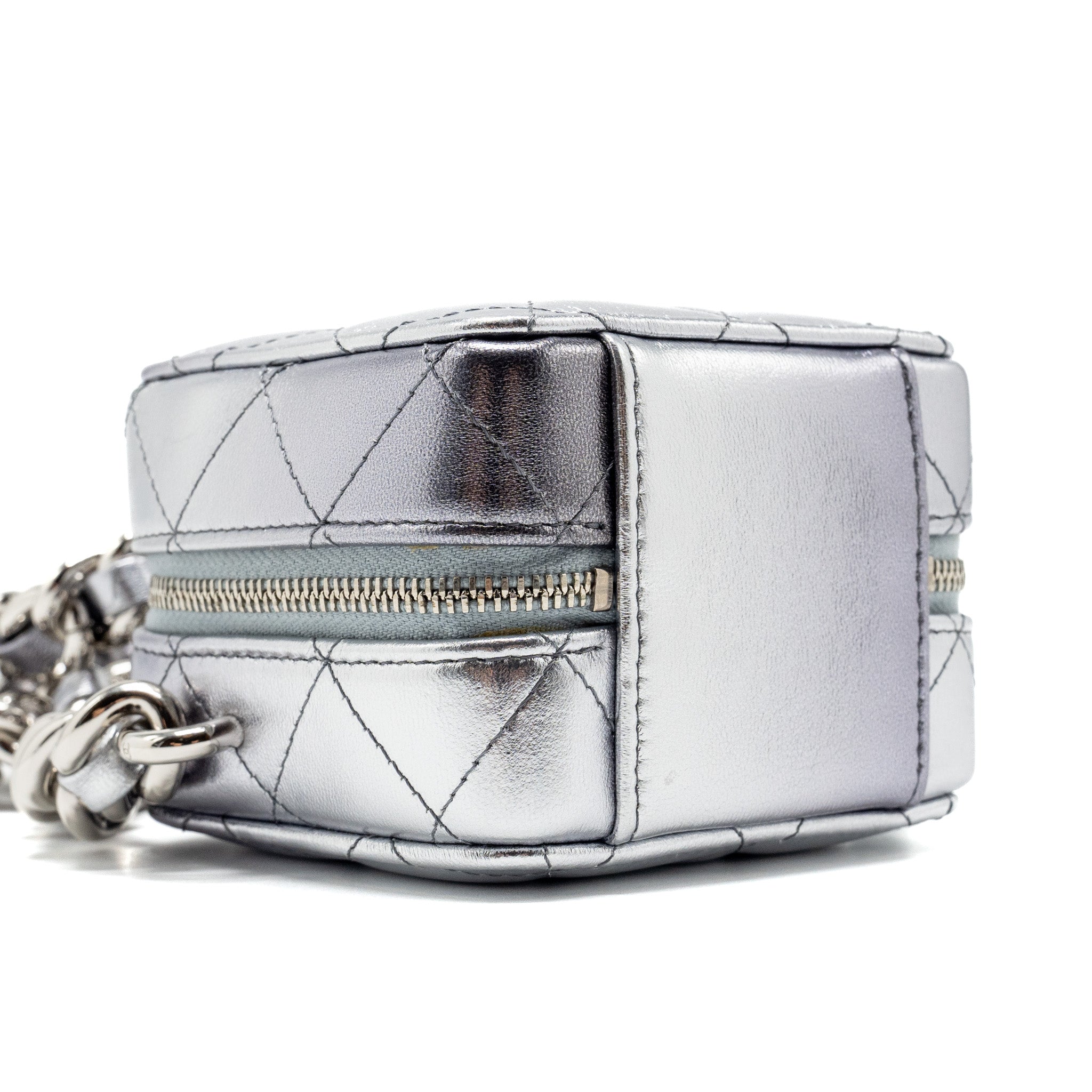 CHANEL 22C COCO PUNK PURSE WITH GIANT CHAIN LAMBSKIN METALLIC SILVER/BLACK SHW