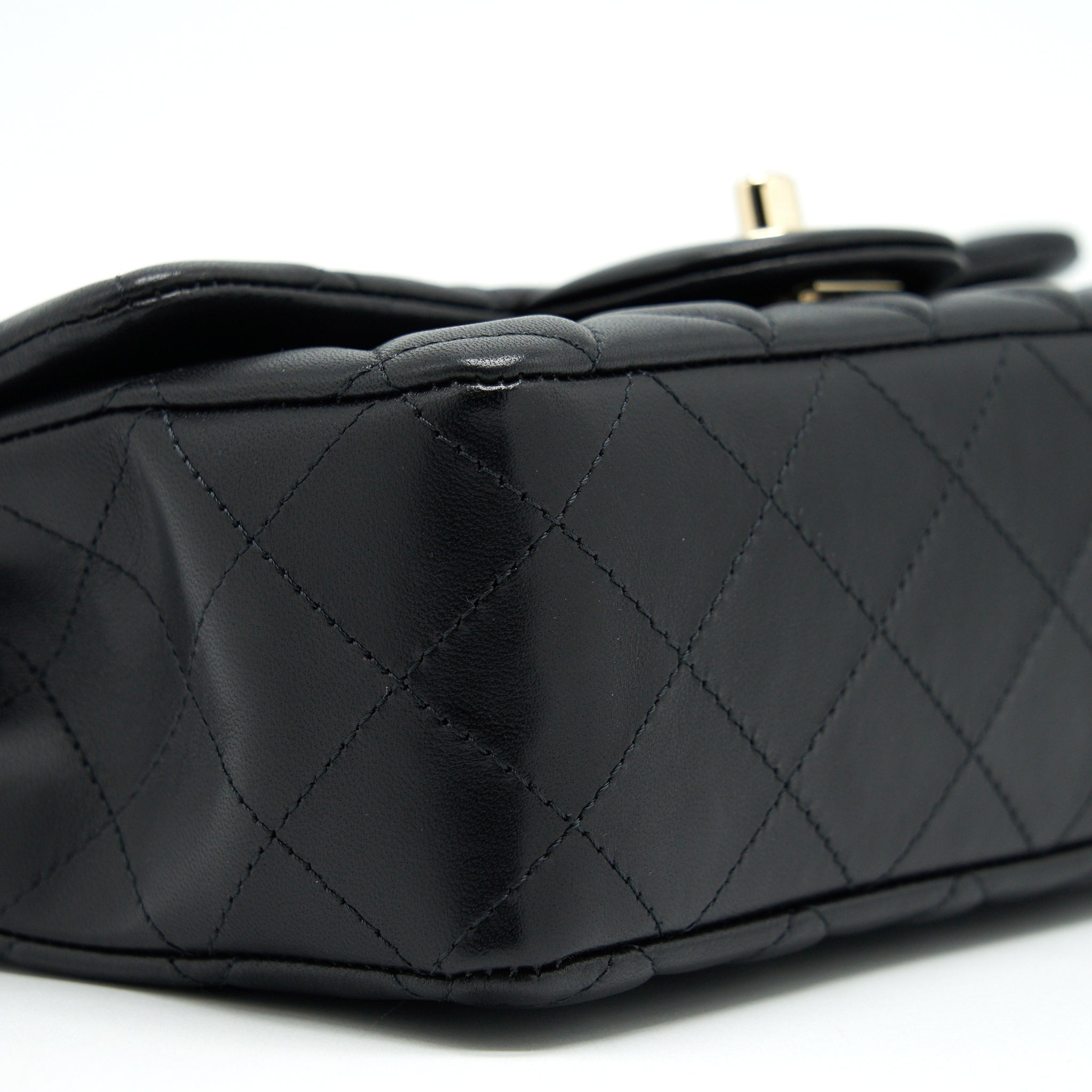 CHANEL MINI RECTANGULAR FLAP BAG LAMBSKIN LGHW(MICROCHIP)