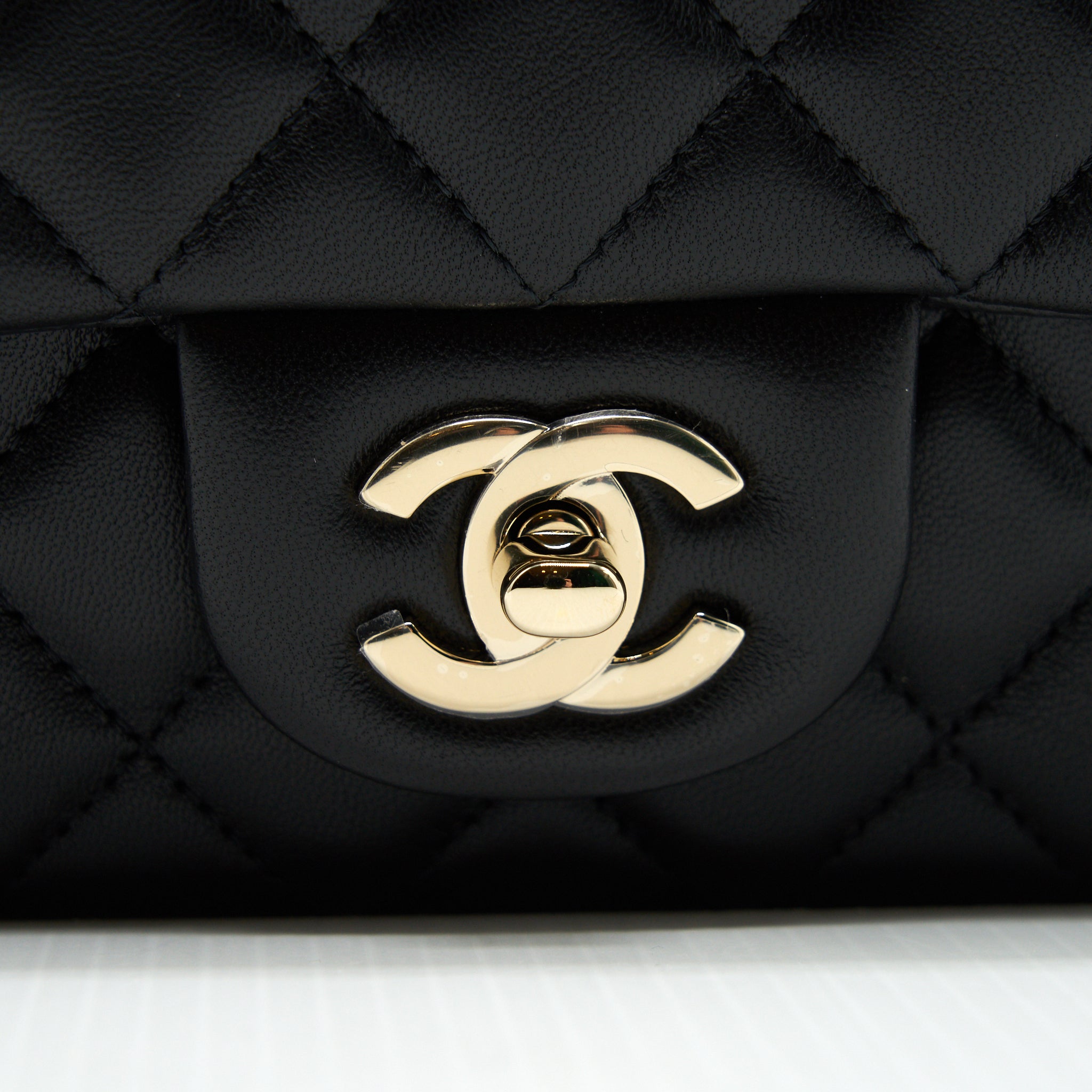 CHANEL MINI RECTANGULAR FLAP BAG LAMBSKIN LGHW(MICROCHIP)