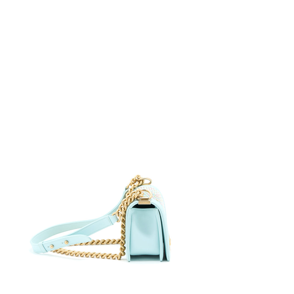 CHANEL SMALL BOY BAG CHEVRON CALFSKIN LIGHT BLUE/MULTICOLOUR BRUSHED GHW
