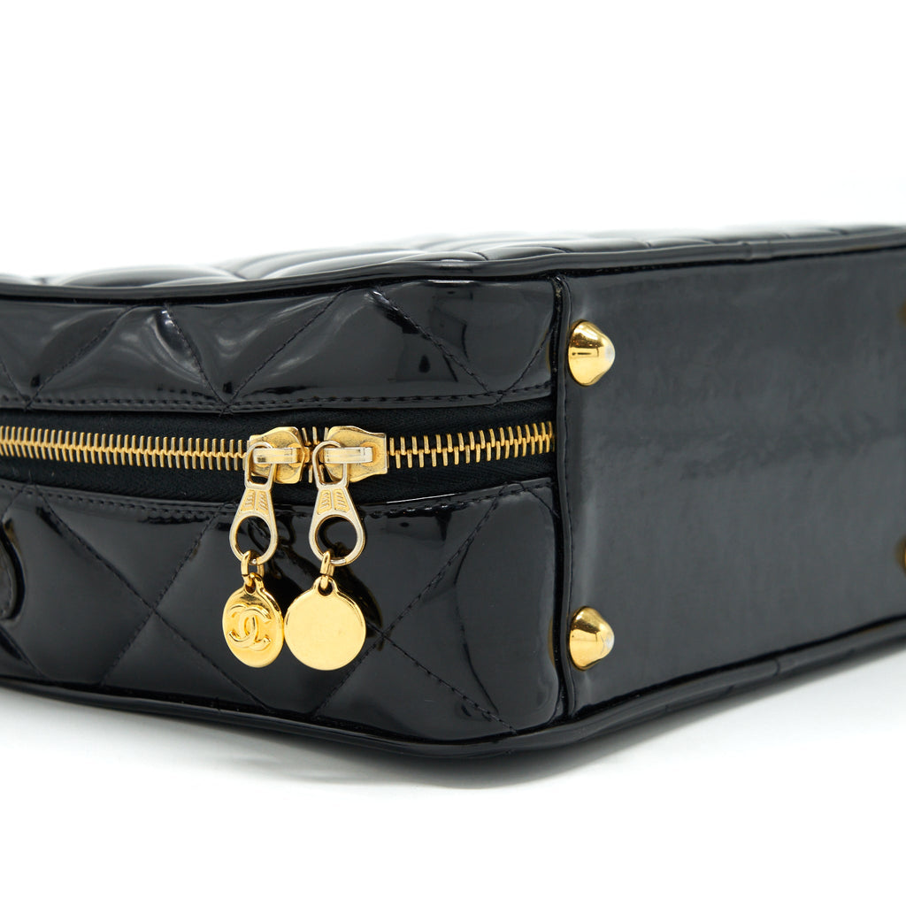 CHANEL VINTAGE TOP HANDLE VANITY CASE PATENT BLACK GHW