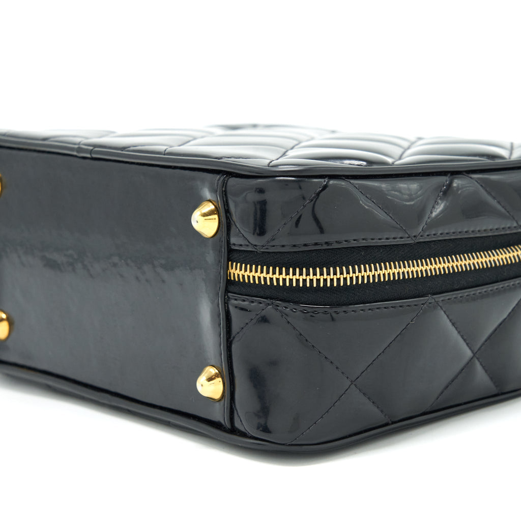 CHANEL VINTAGE TOP HANDLE VANITY CASE PATENT BLACK GHW