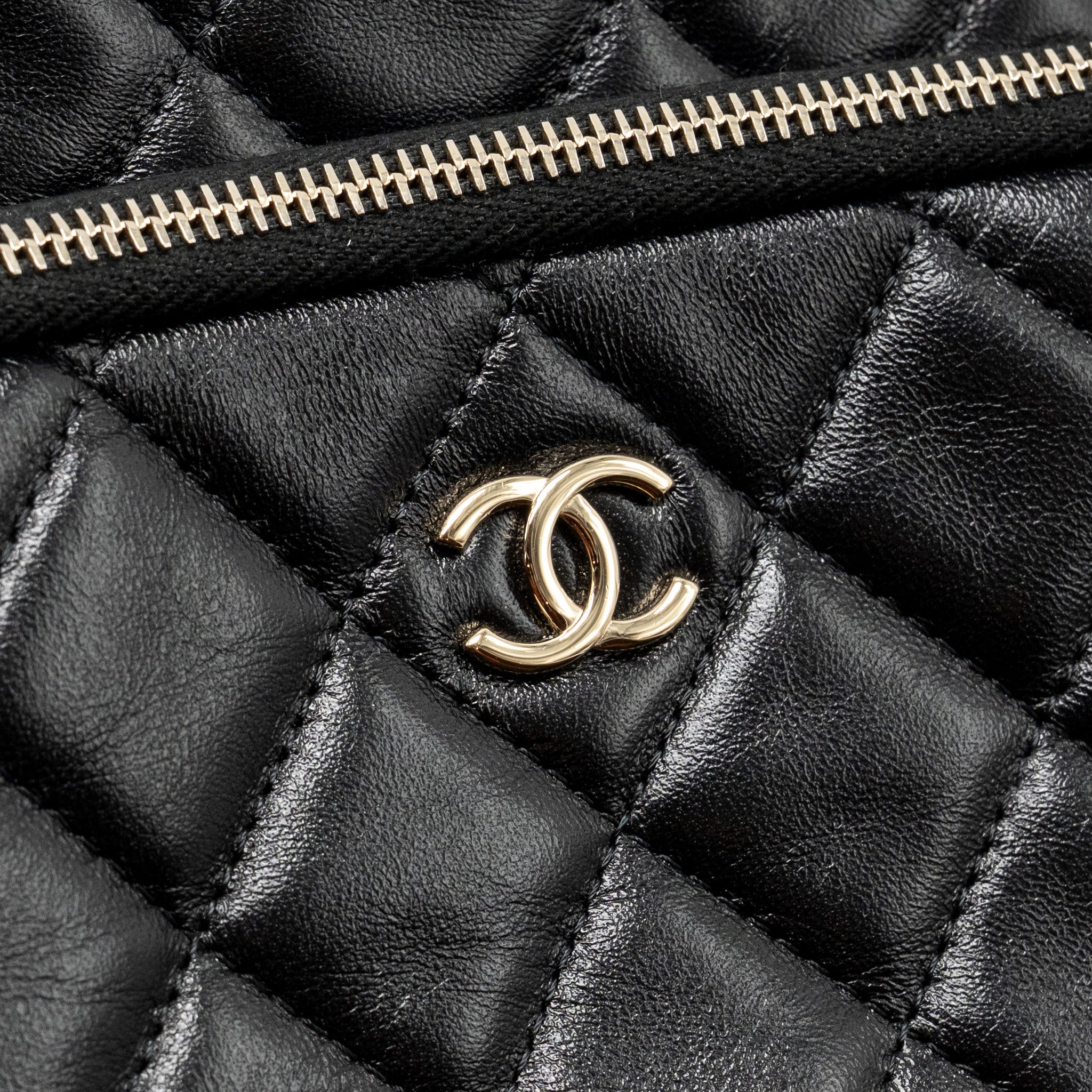 CHANEL 25C CAMERA BAG SHINY LAMBSKIN BLACK LGHW (MICROCHIP)