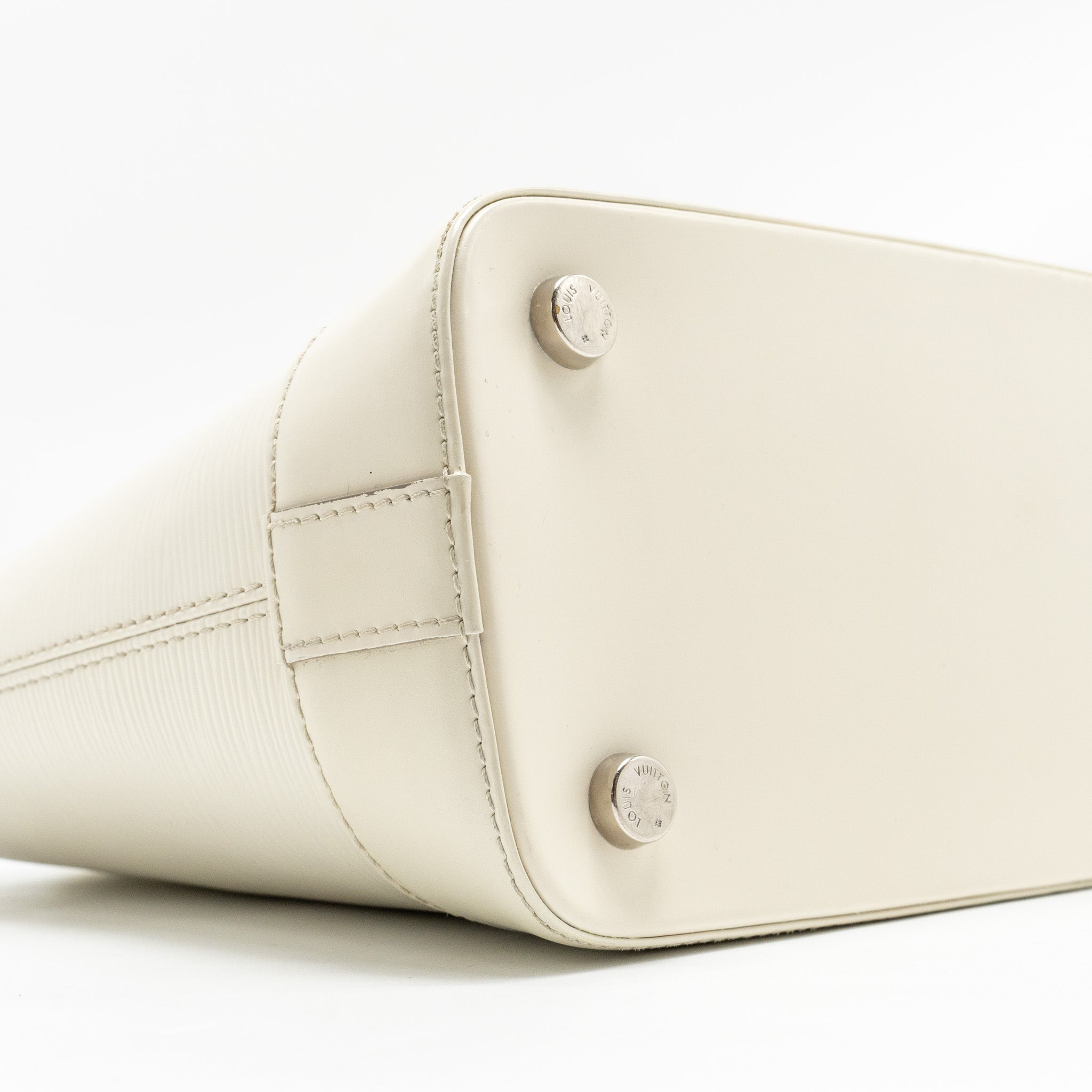 LOUIS VUITTON MIRABEAU PM EPI WHITE SHW