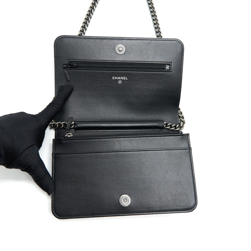 CHANEL BOY WALLET ON CHAIN CAVIAR BLACK RUTHENIUM HARDWARE (MICROCHIP)