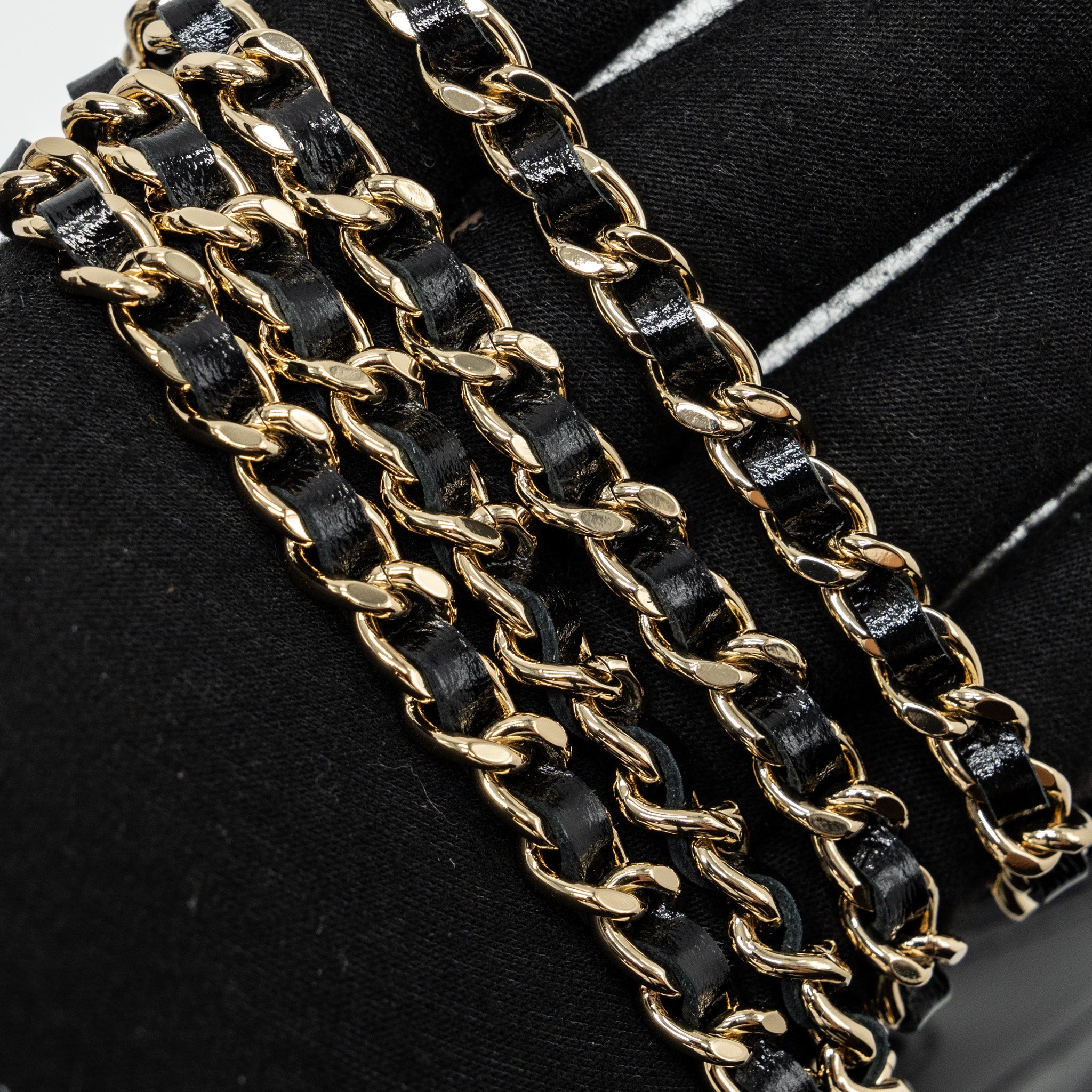 CHANEL 24C MINI 31 CLUTCH WITH CHAIN SHINY CALFSKIN BLACK LGHW (MICROCHIP)