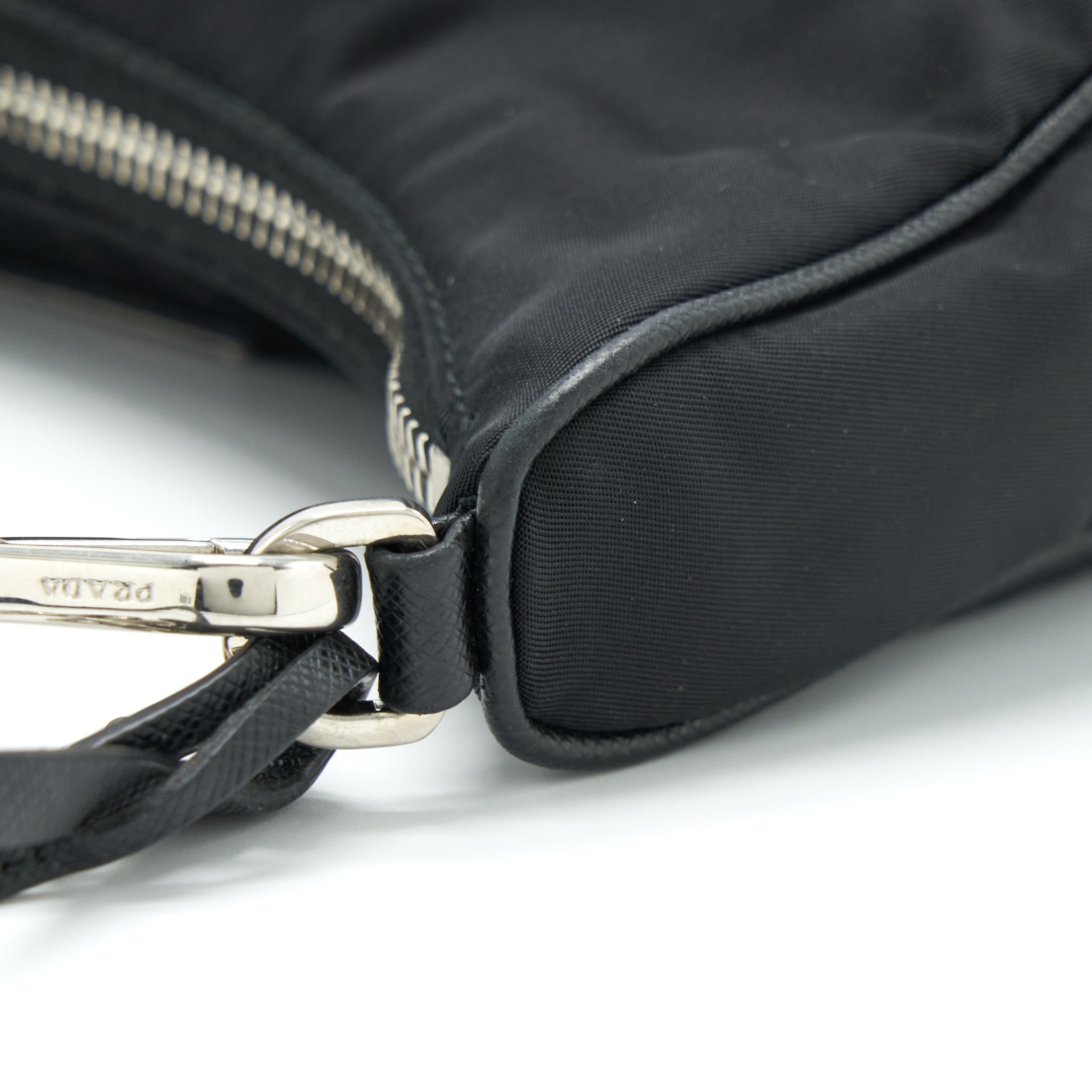 PRADA RE-EDITION 2005 BAG NYLON BLACK SHW