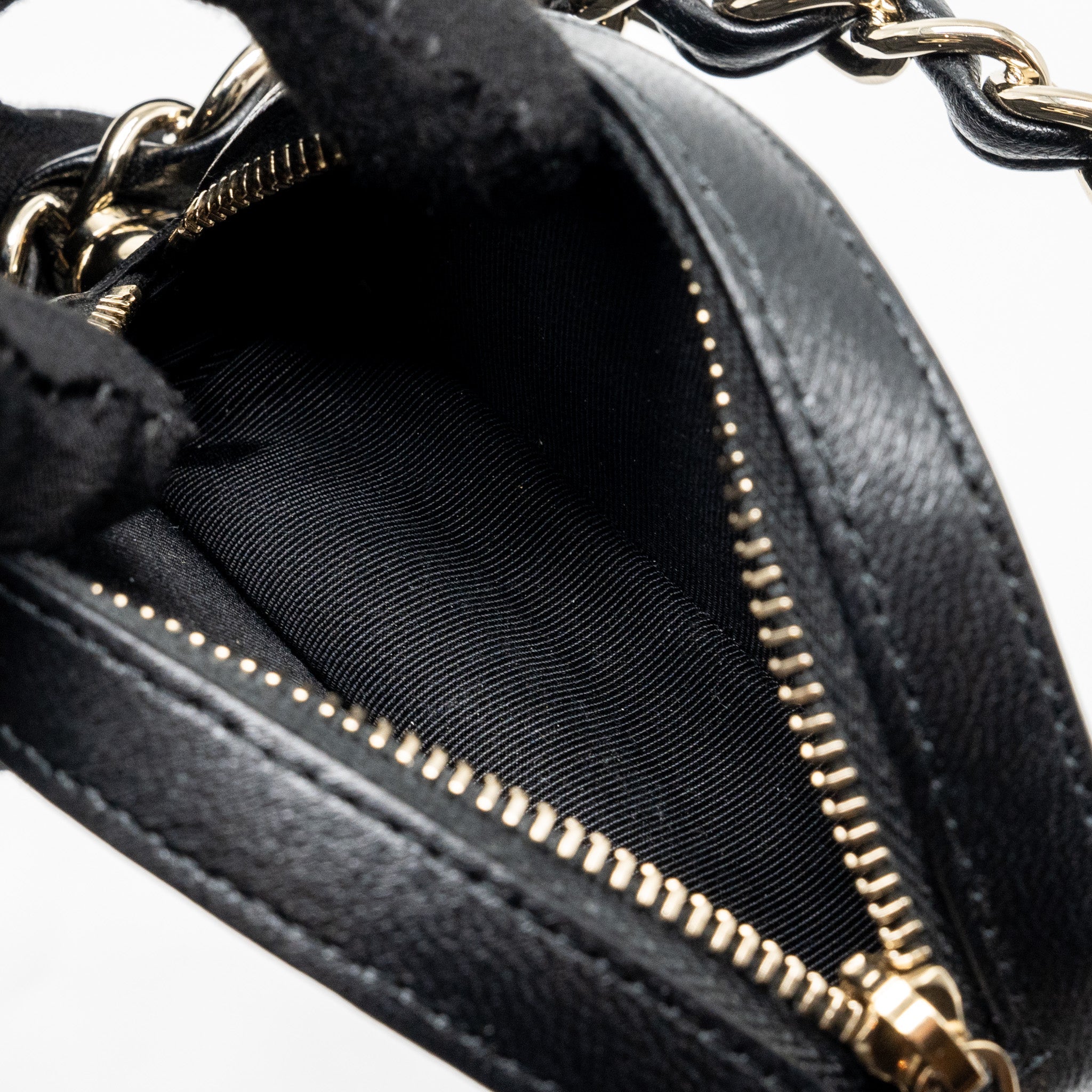 CHANEL 22C QUILTED ROUND CLUTCH WITH CHAIN LAMBSKIN BLACK LGHW