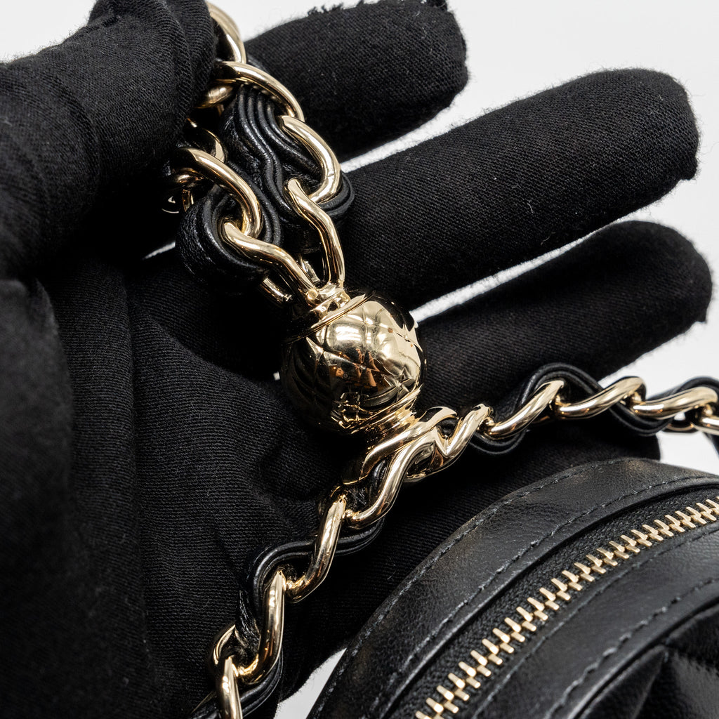 CHANEL 22C QUILTED ROUND CLUTCH WITH CHAIN LAMBSKIN BLACK LGHW