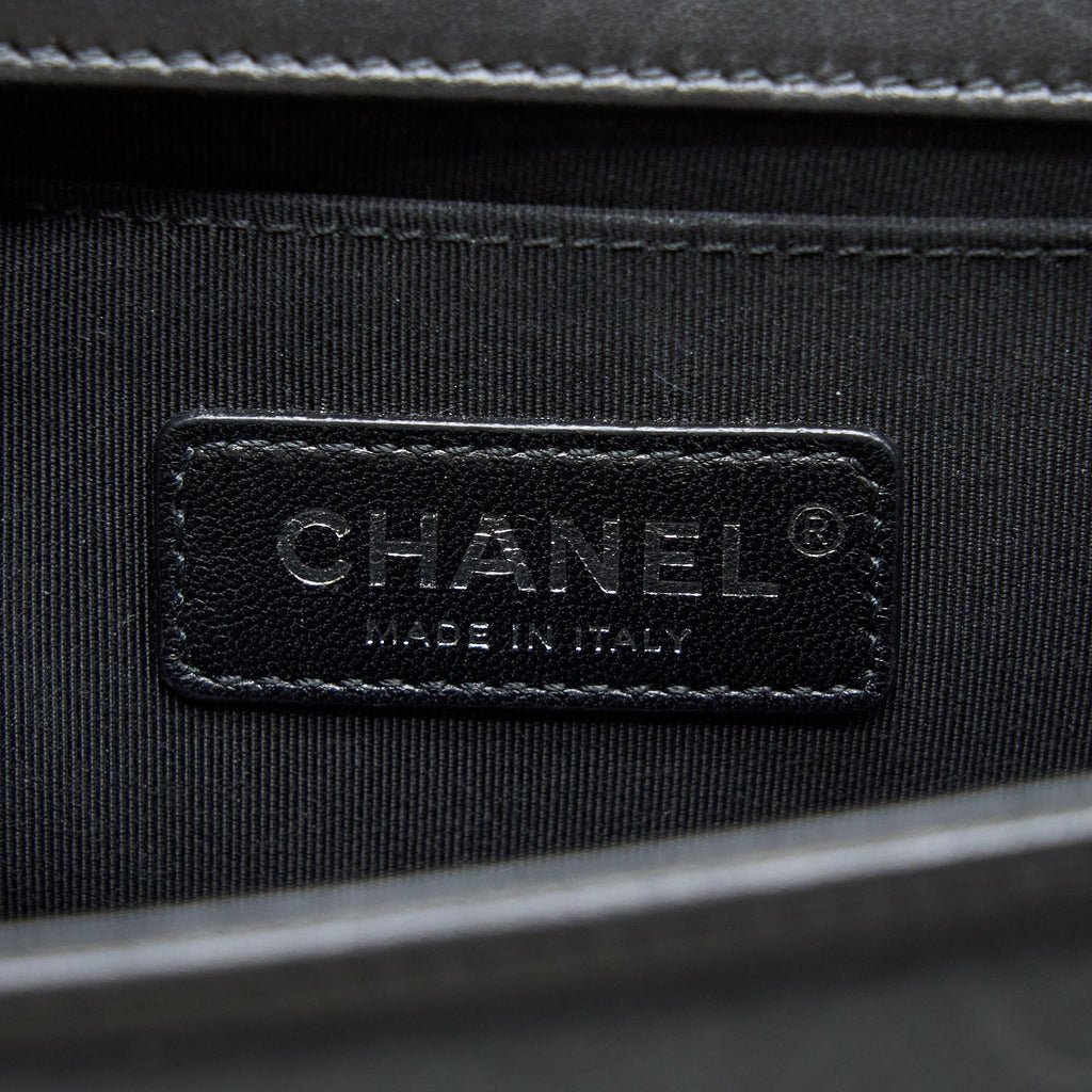 CHANEL MEDIUM BOY BAG LIMITED LAMBSKIN BLACK/WHITE SHW