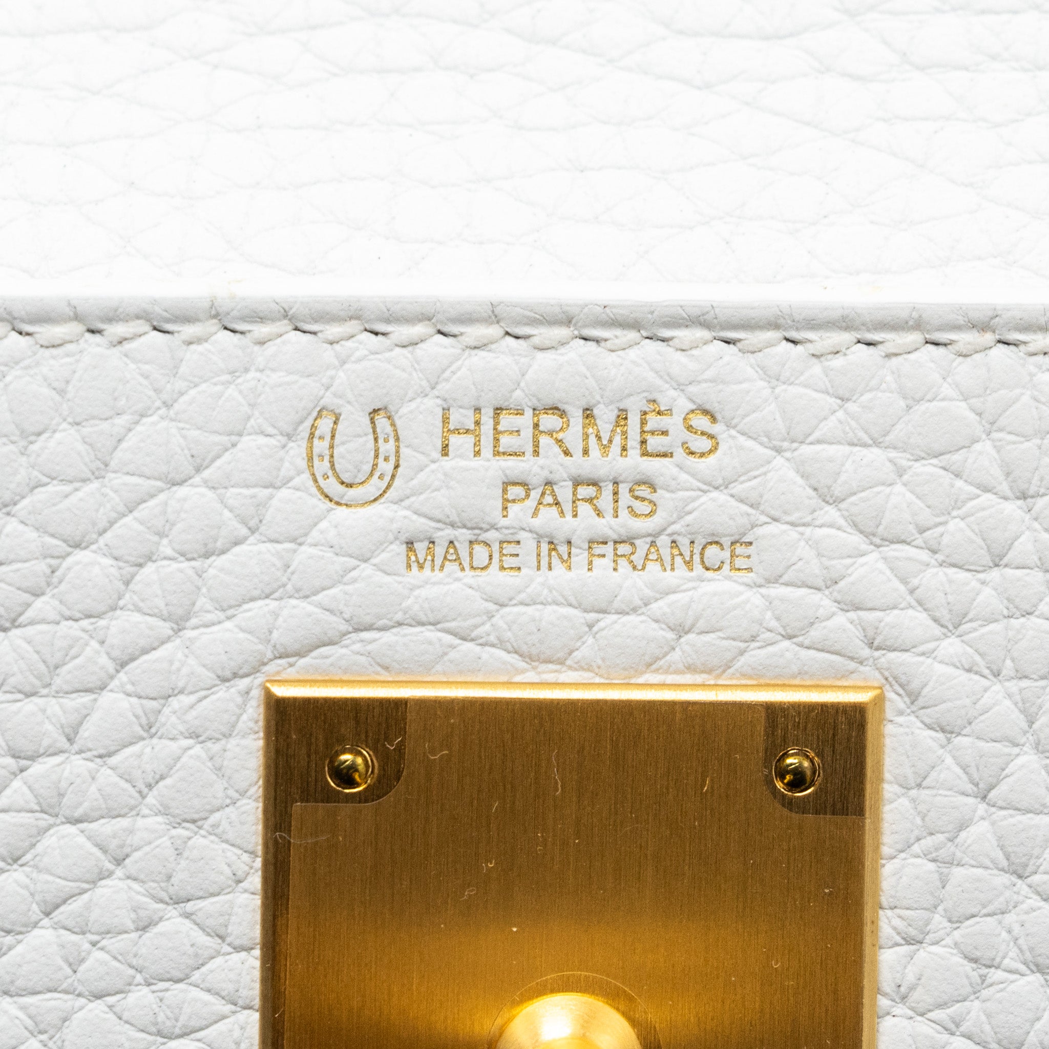HERMES KELLY 28 SPECIAL ORDER CLEMENCE LEATHER BLANC / BLUE NUIT BRUSHED GHW
