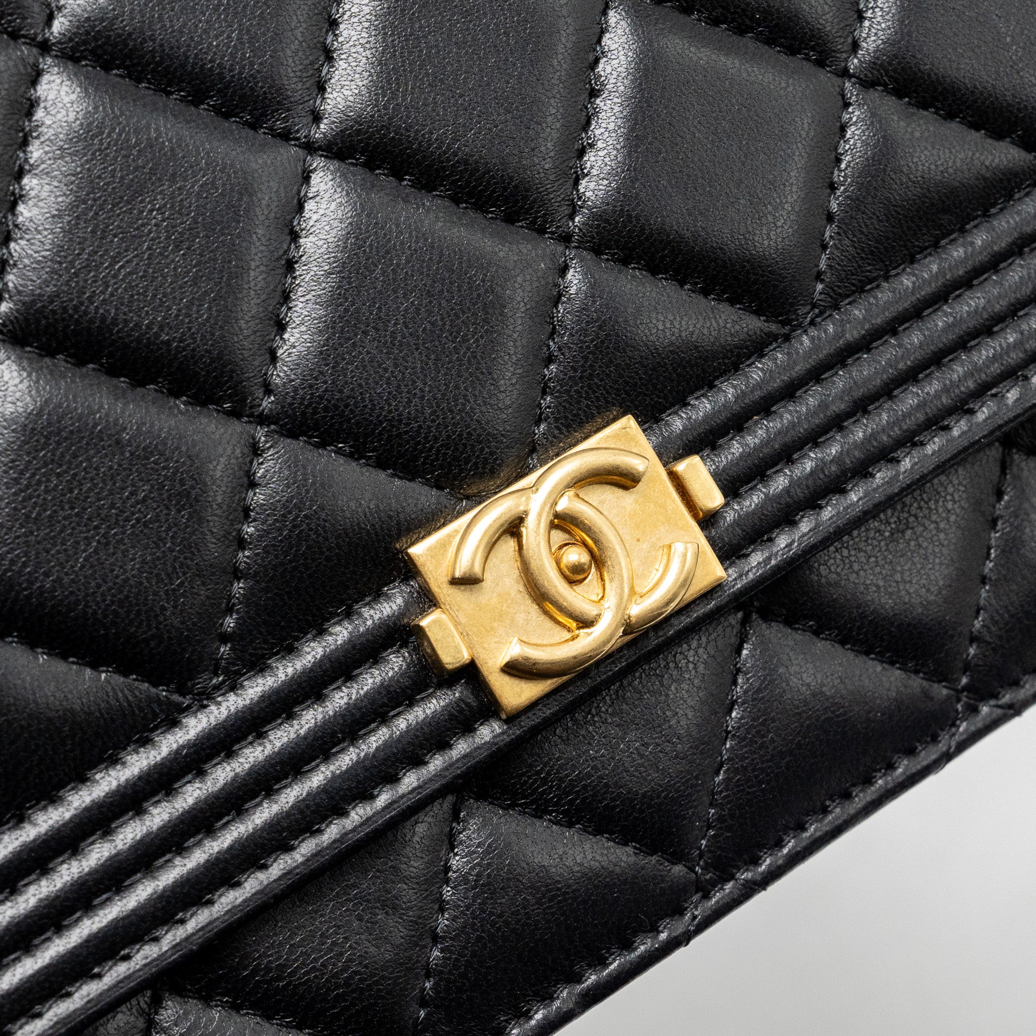 CHANEL BOY WALLET ON CHAIN LAMBSKIN BLACK GHW