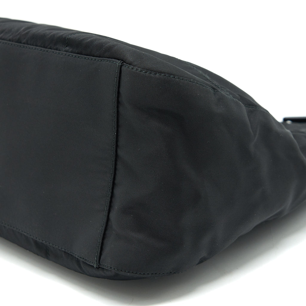 PRADA NYLON SHOULDER BAG IN BLACK