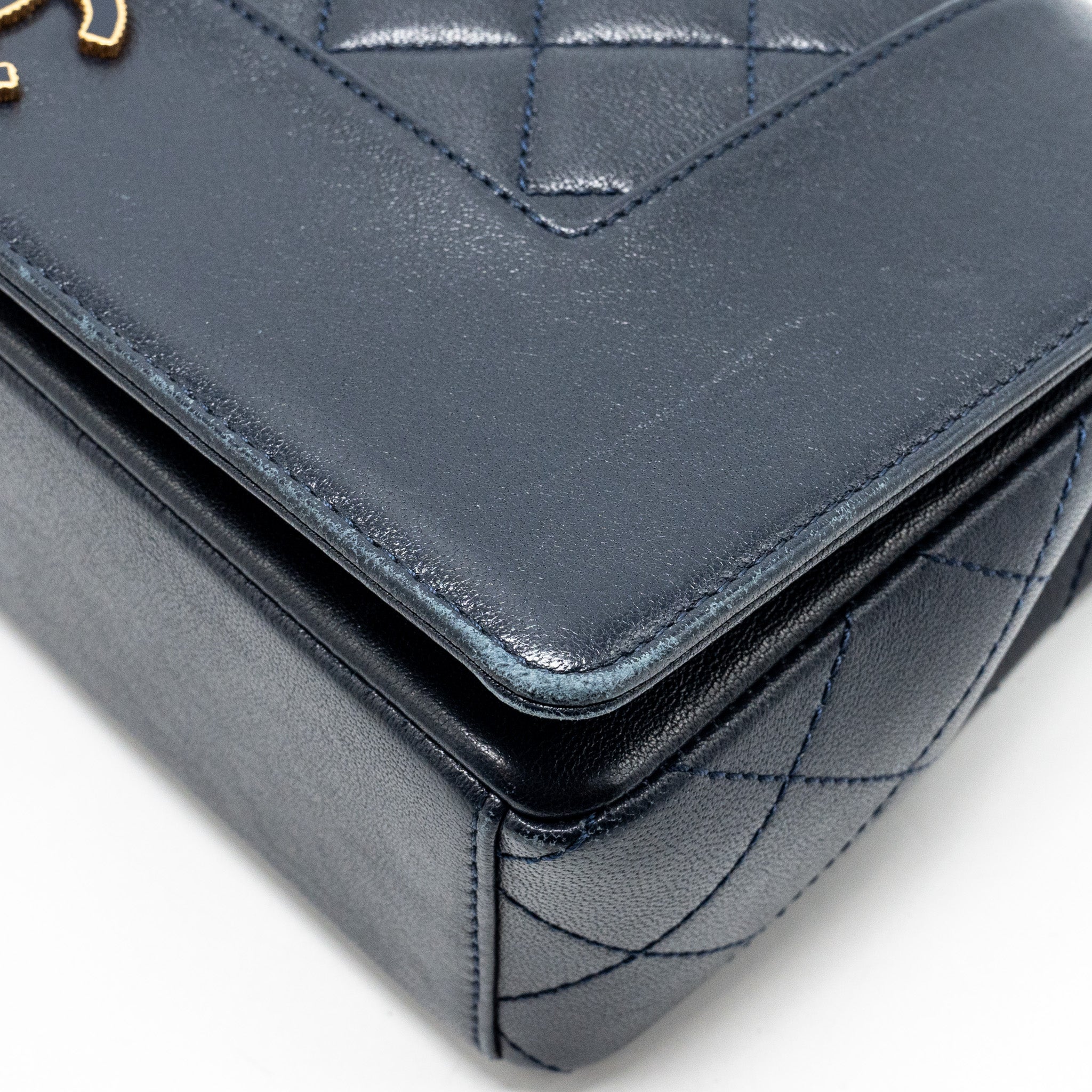 CHANEL MADEMOISELLE ENAMEL FLAP BAG GOATSKIN NAVY GHW