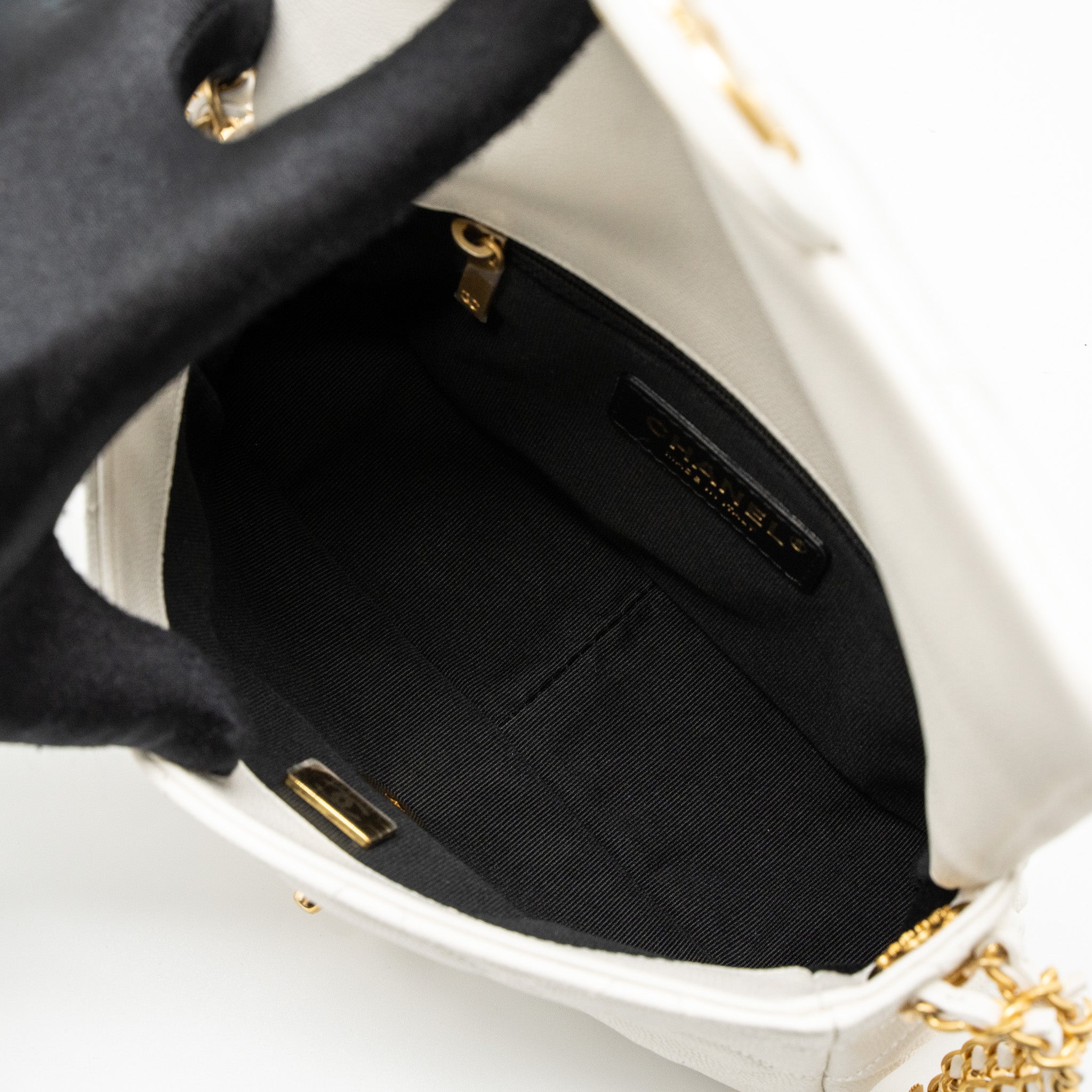 CHANEL 22A SMALL FLAP BAG BUTTON ON CHAIN CAVIAR WHITE BRUSHED GHW (MICROCHIP)