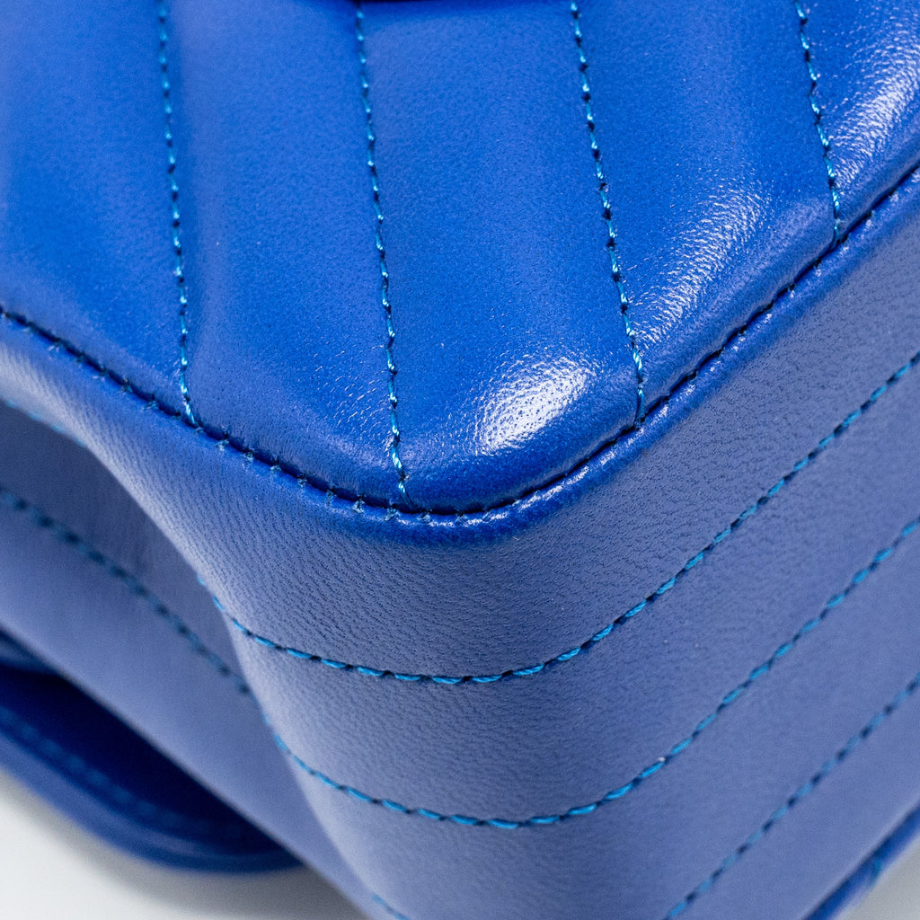 CHANEL SMALL CLASSIC DOUBLE FLAP BAG CHEVRON LAMBSKIN BLUE LGHW