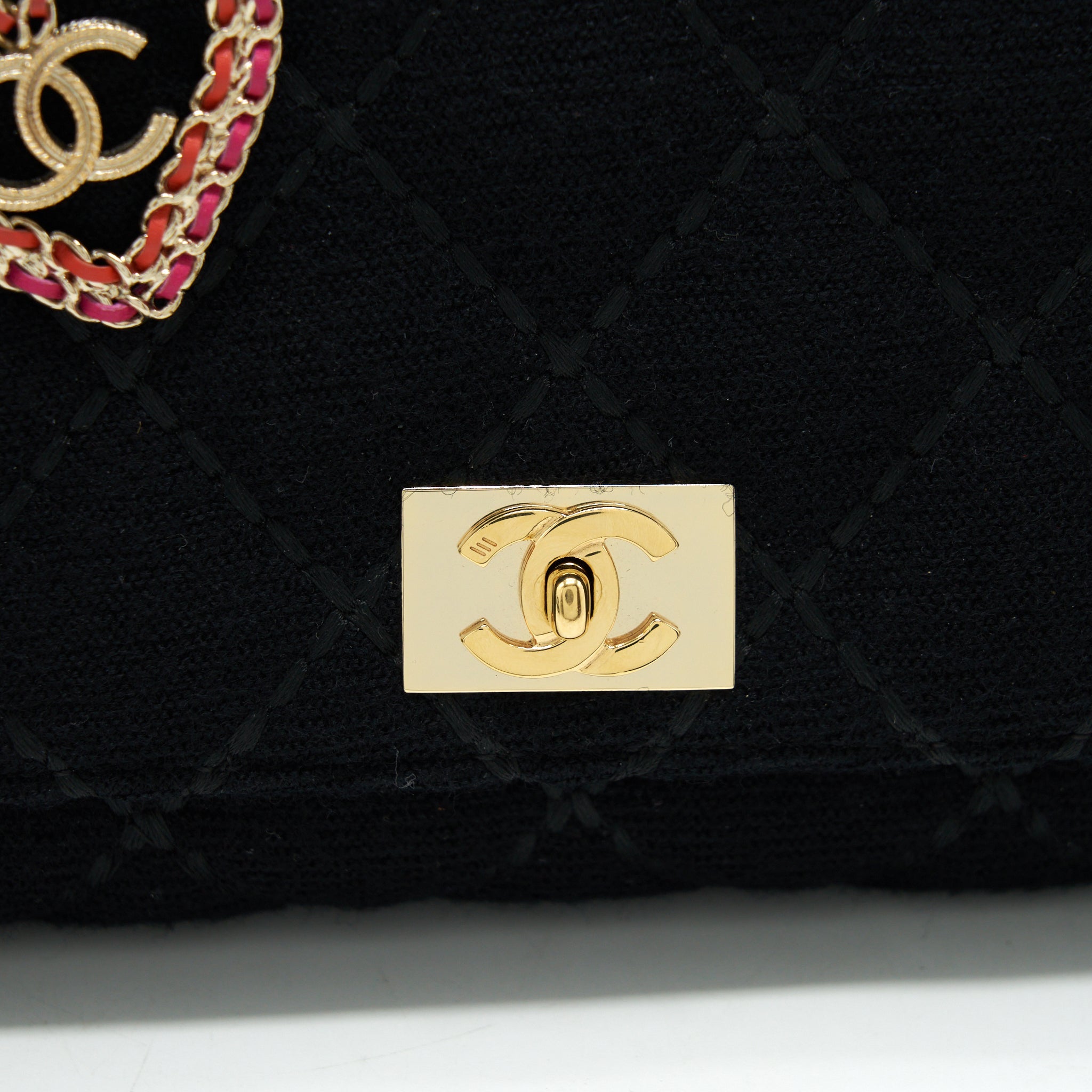 CHANEL VINTAGE SHOULDER BAG FABRIC BLACK GHW WITH AN EXTRA BAG CHARM
